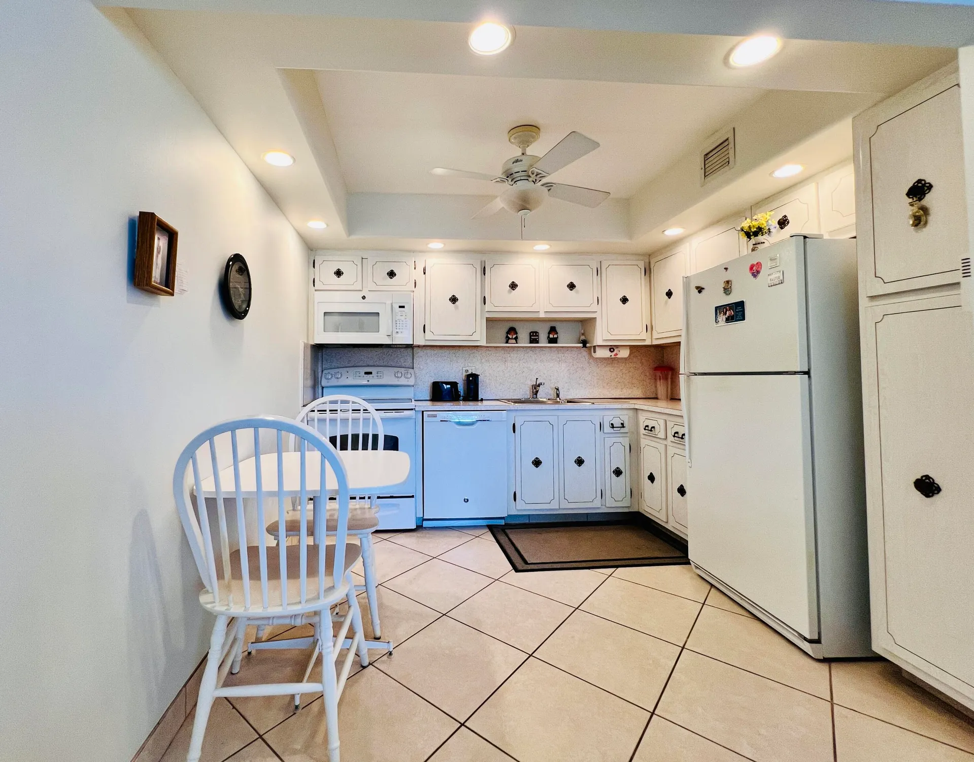 Property Slideshow image 3 of 18 | 213 wellington d, West Palm Beach, FL, 33417