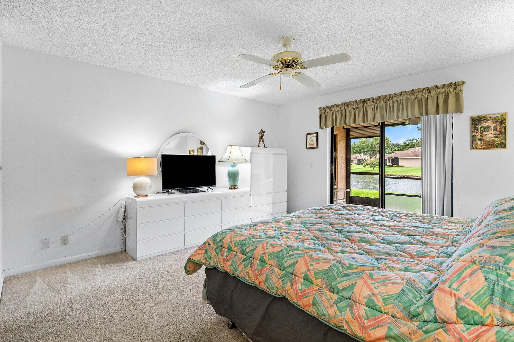 Property Slideshow image 17 of 40 | 8282 springlake dr f, Boca Raton, FL, 33496