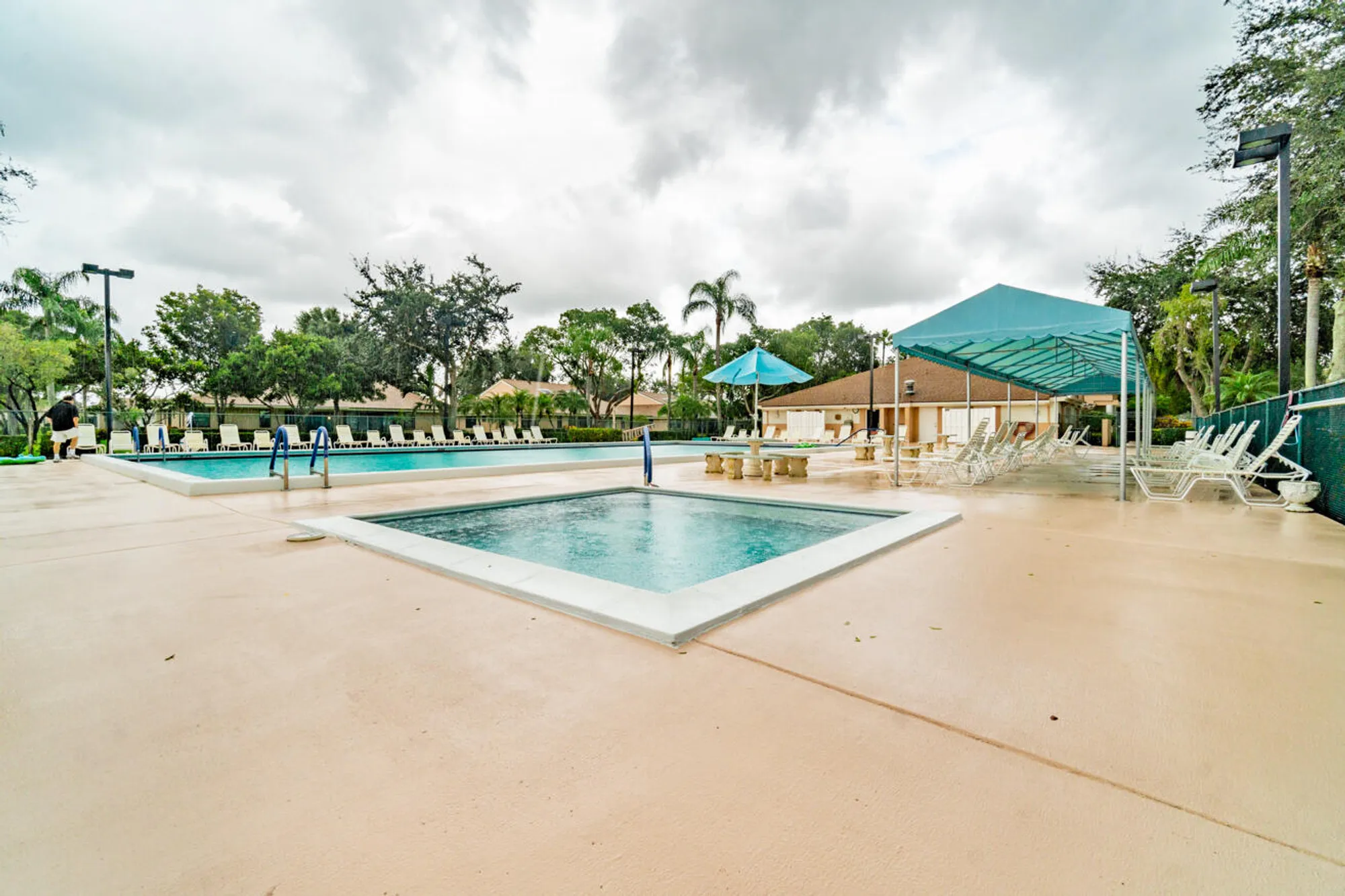 Property Slideshow image 28 of 40 | 8282 springlake dr f, Boca Raton, FL, 33496