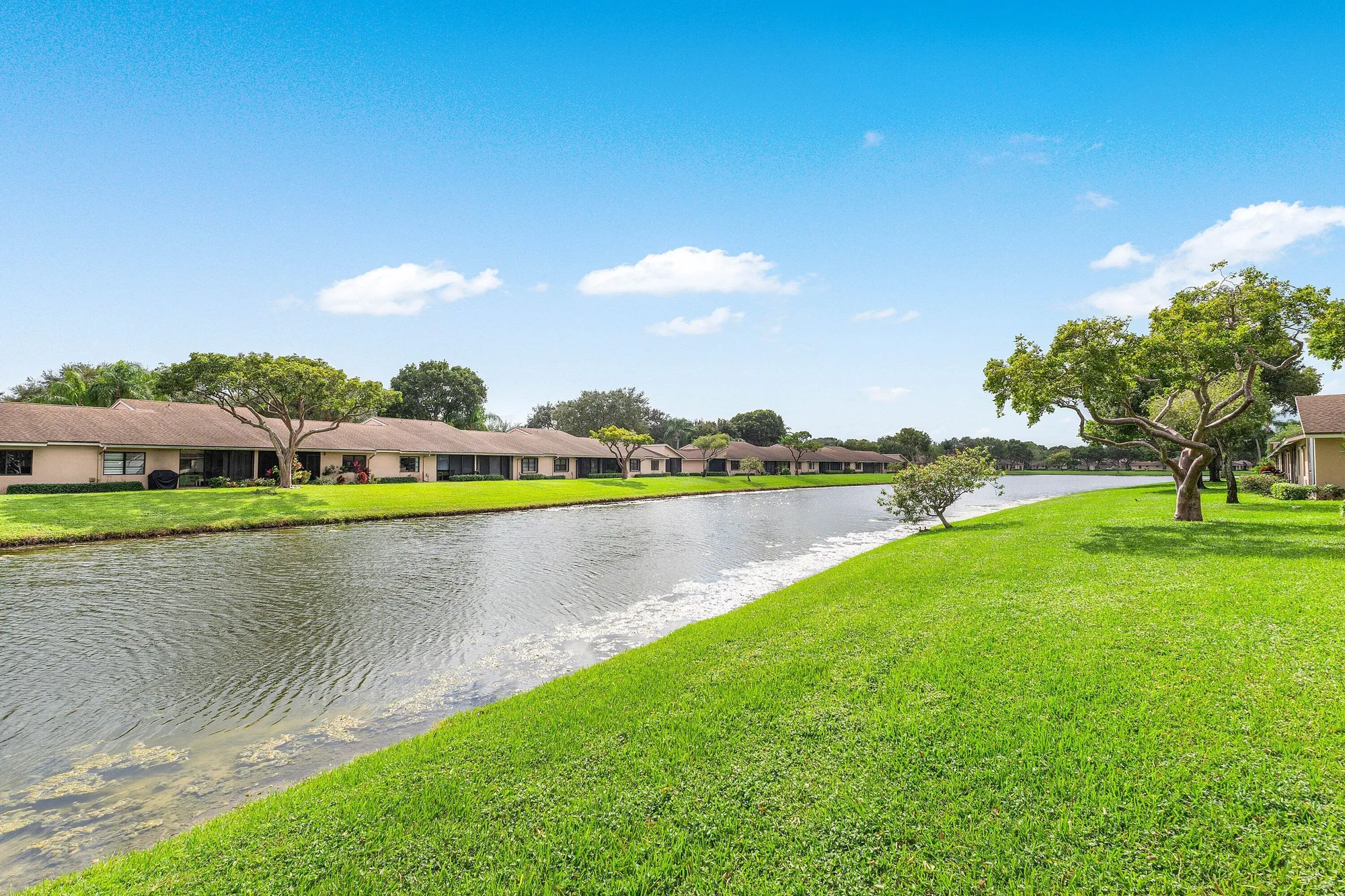 Property Slideshow image 23 of 40 | 8282 springlake dr f, Boca Raton, FL, 33496