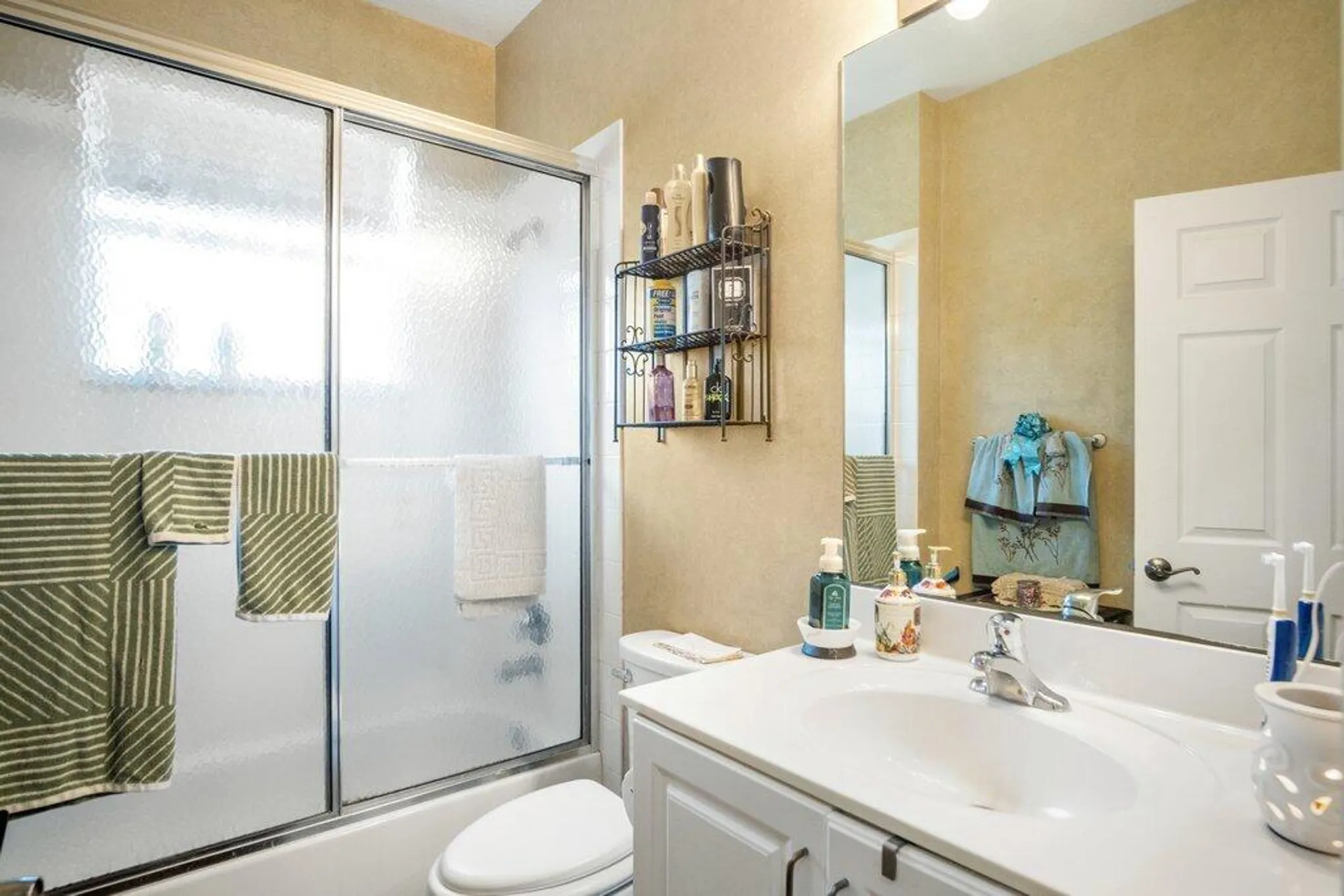 Property Slideshow image 34 of 65 | 11660 sw mountain ash cir, Port Saint Lucie, FL, 34987