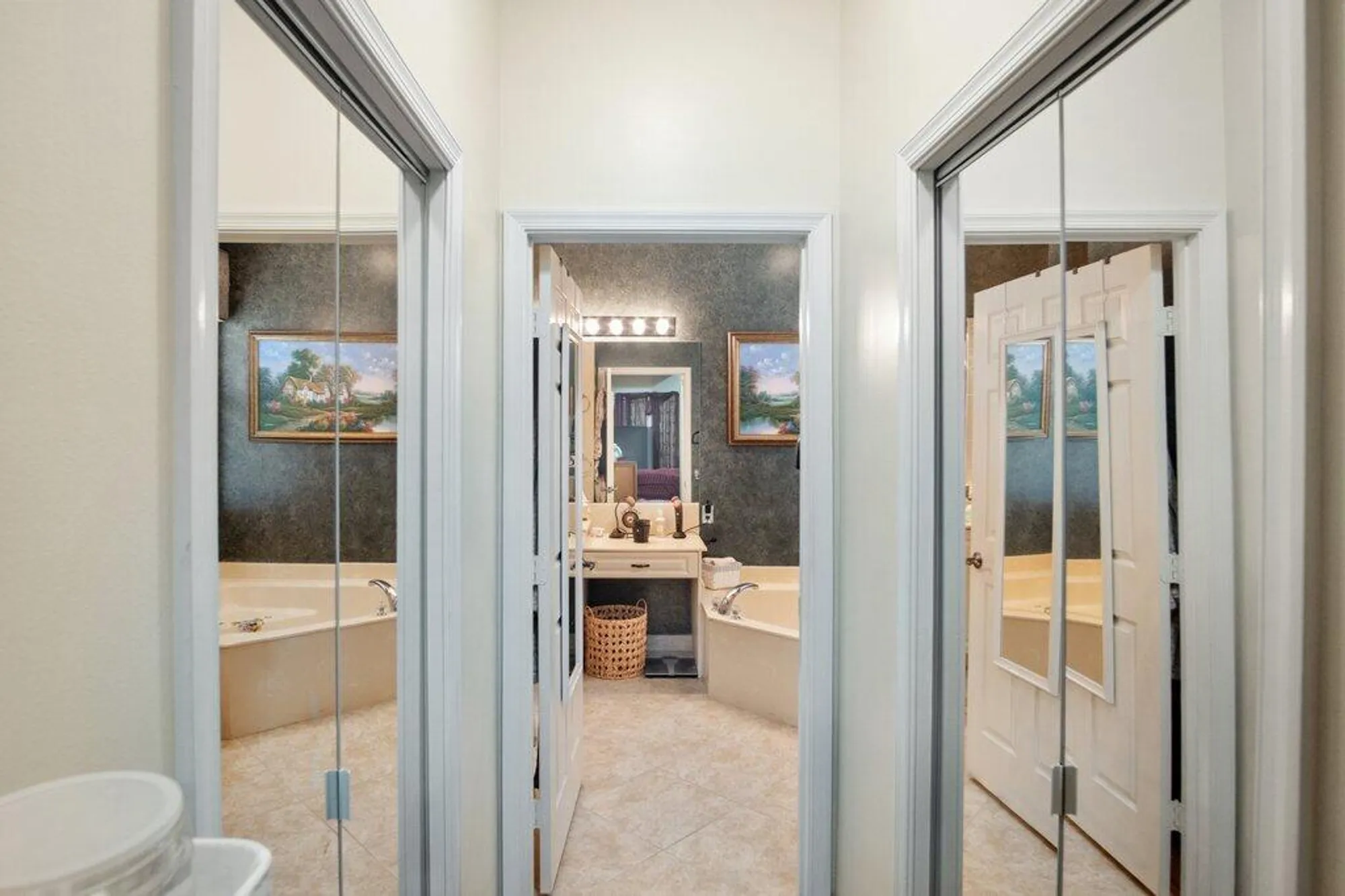 Property Slideshow image 27 of 65 | 11660 sw mountain ash cir, Port Saint Lucie, FL, 34987