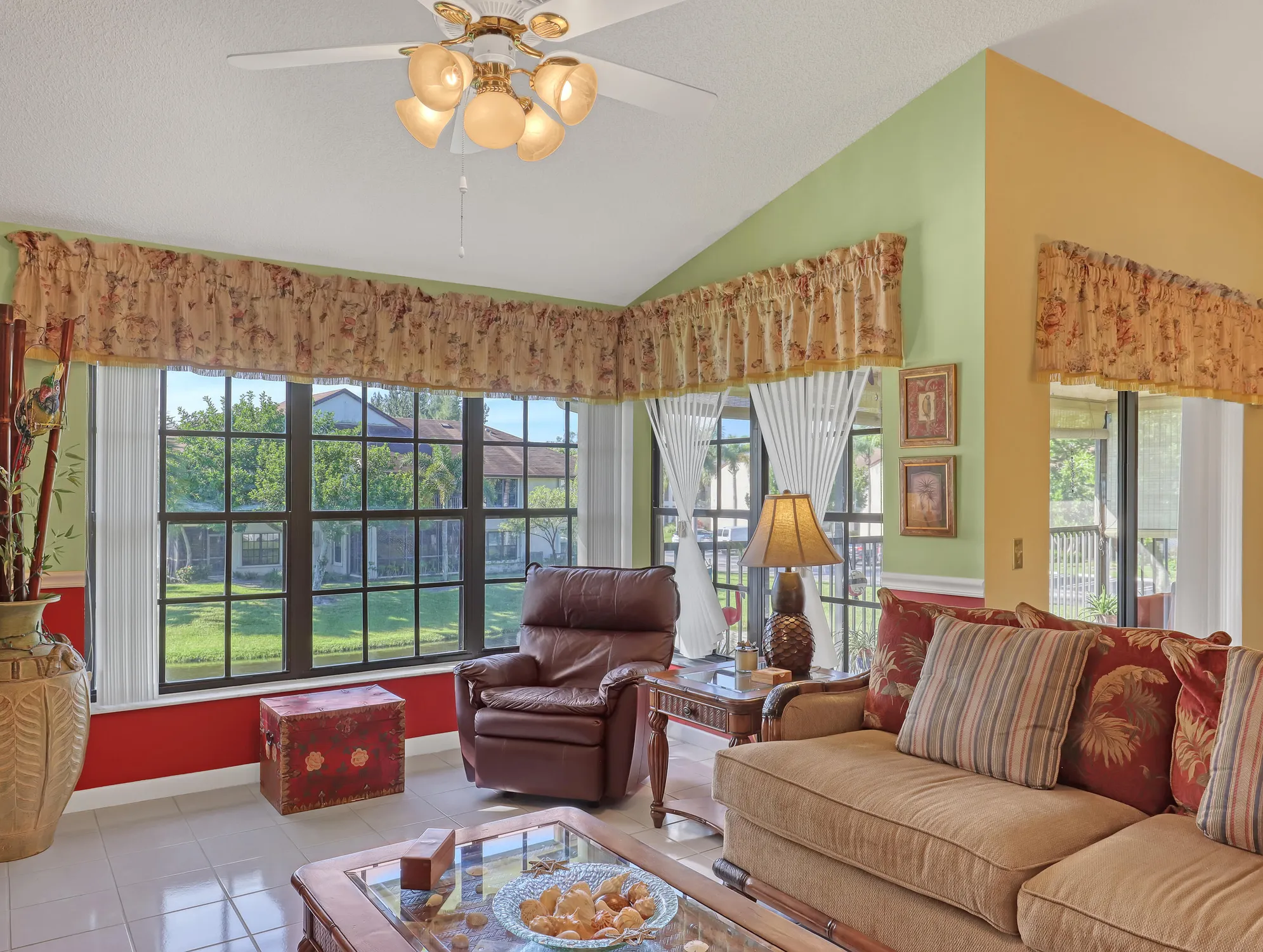 Property Slideshow image 11 of 57 | 3283 jog park dr, Greenacres, FL, 33467
