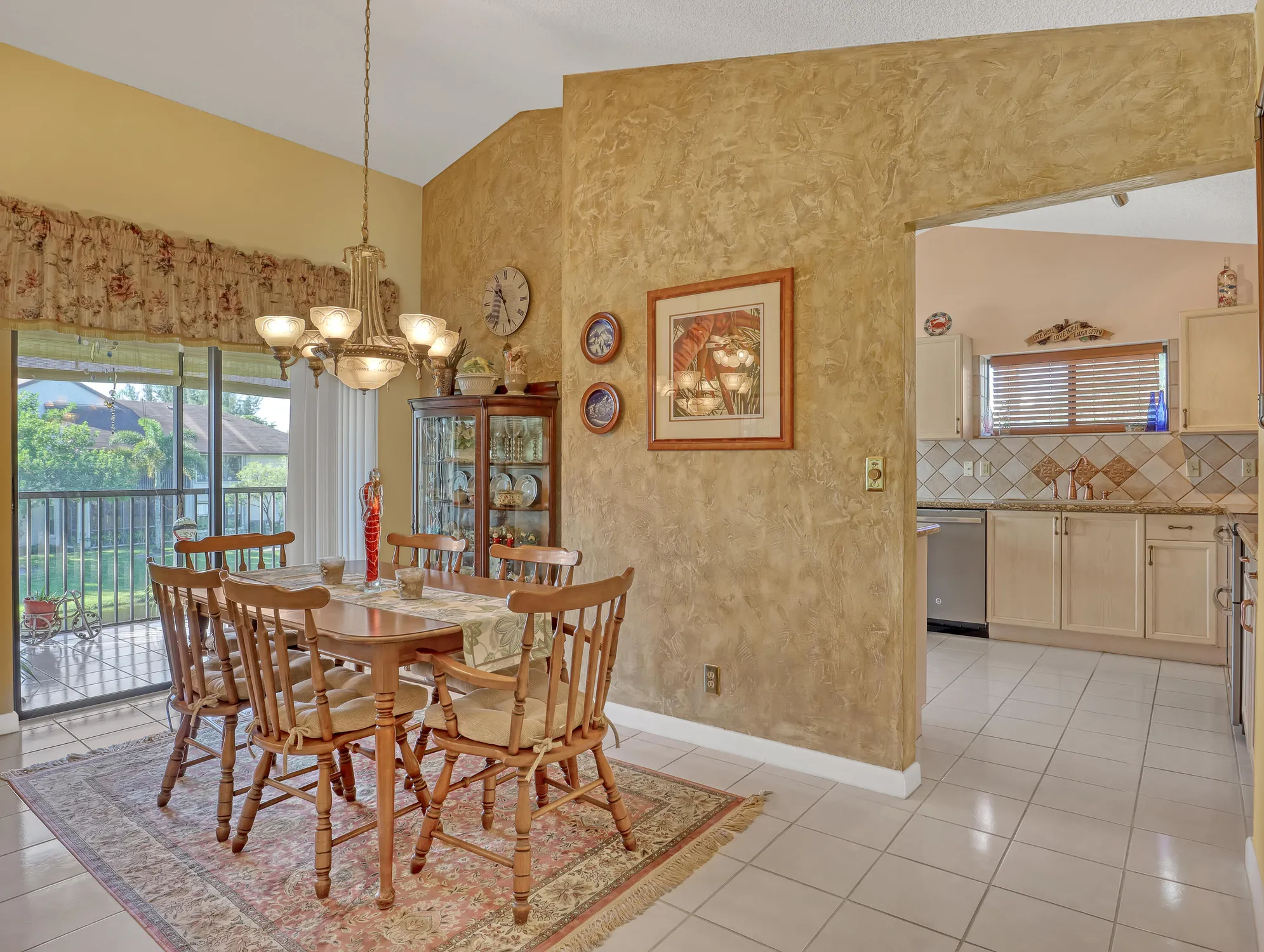 Property Slideshow image 13 of 57 | 3283 jog park dr, Greenacres, FL, 33467