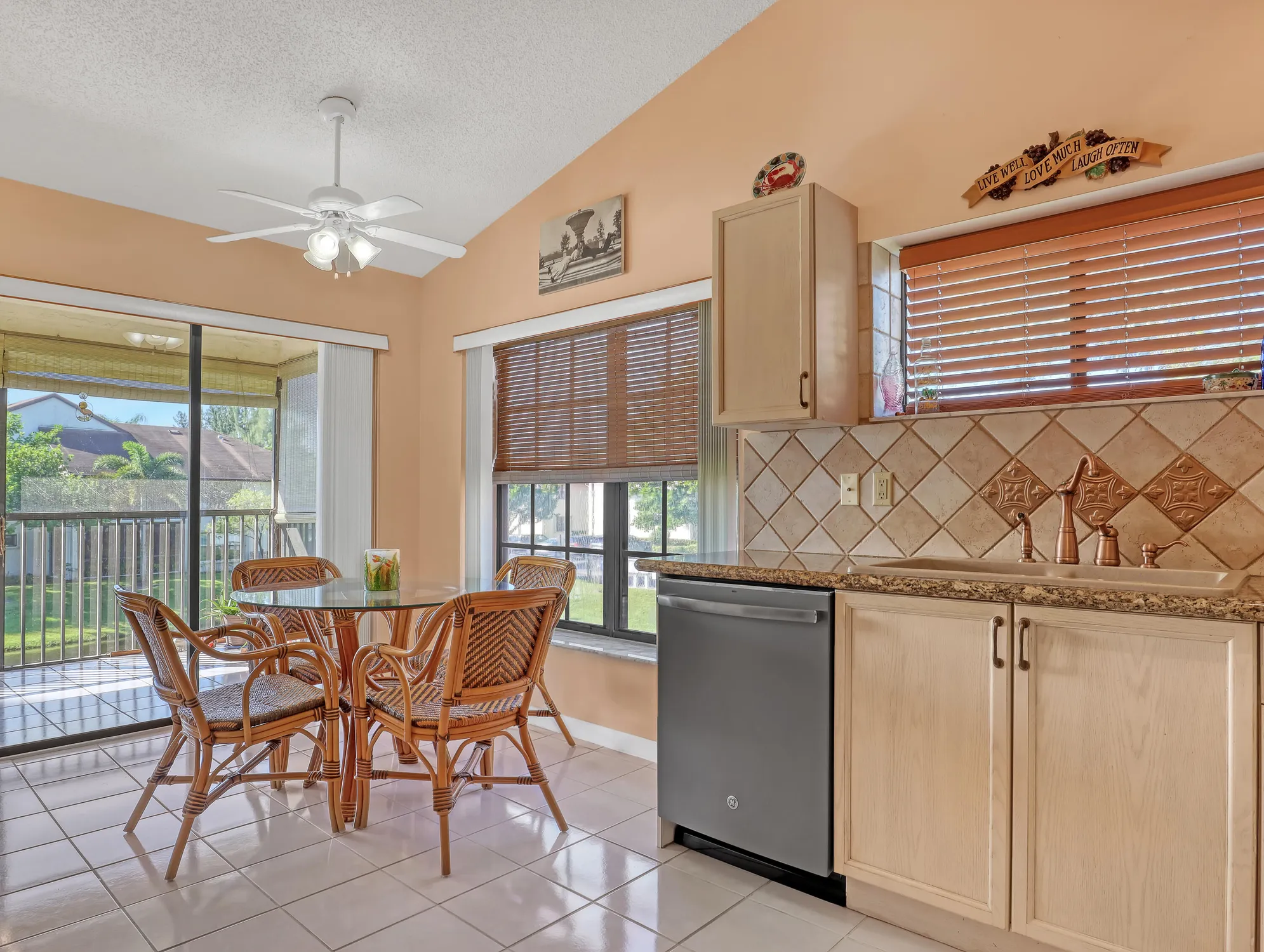 Property Slideshow image 17 of 57 | 3283 jog park dr, Greenacres, FL, 33467
