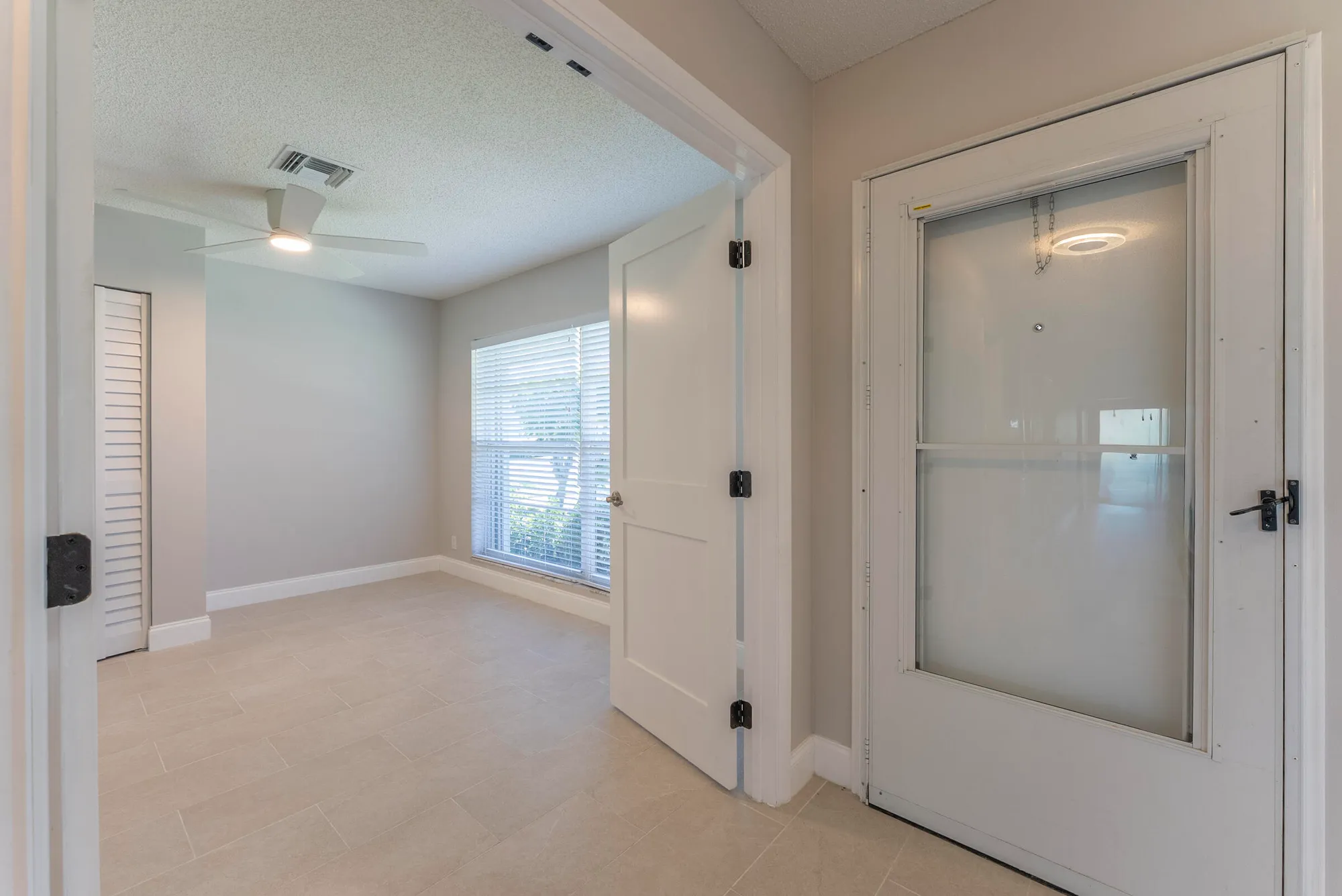 Property Slideshow image 17 of 35 | 2501 del aire blvd 20-b, Delray Beach, FL, 33445
