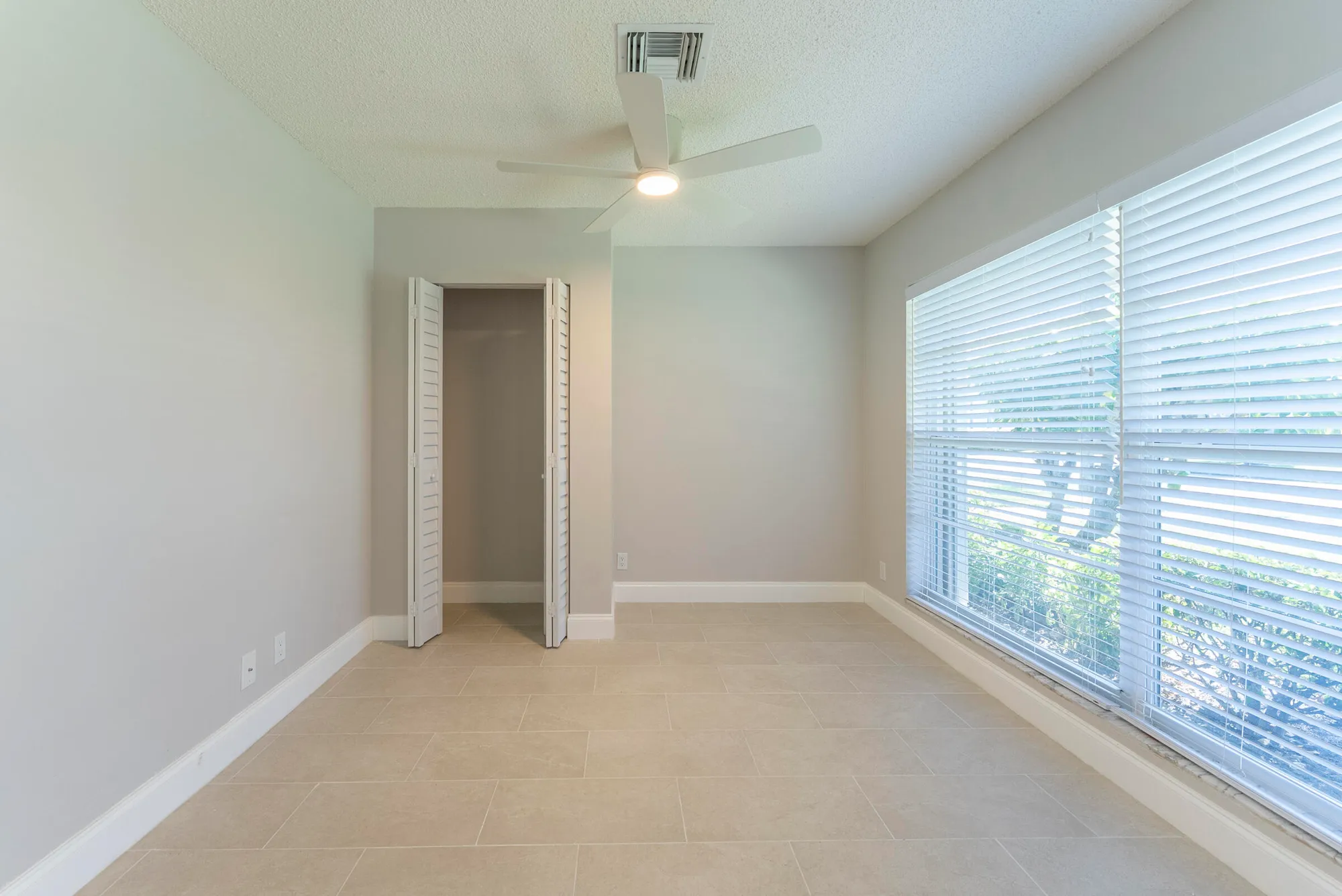 Property Slideshow image 19 of 35 | 2501 del aire blvd 20-b, Delray Beach, FL, 33445