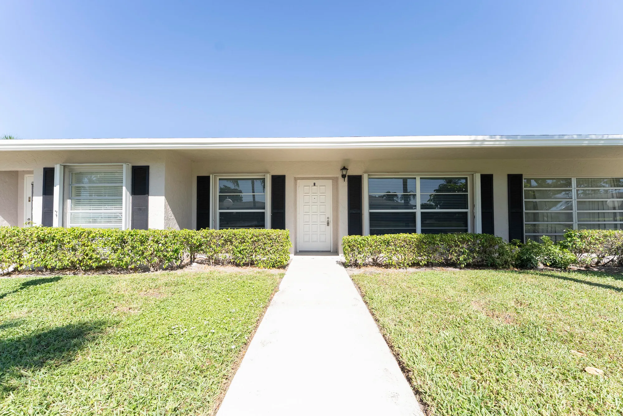 Property Slideshow image 2 of 35 | 2501 del aire blvd 20-b, Delray Beach, FL, 33445