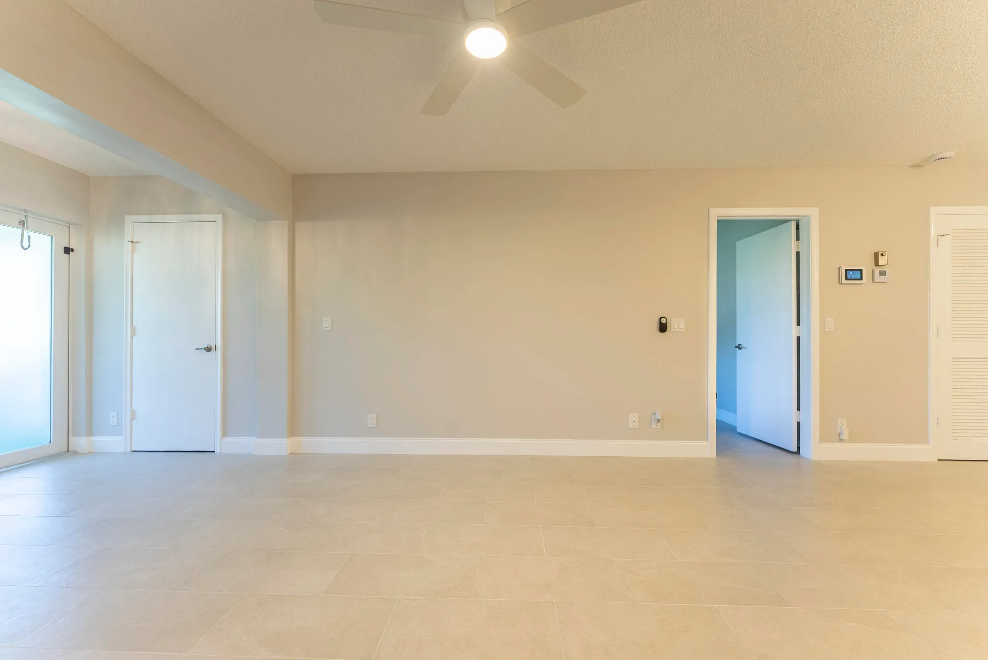 Property Slideshow image 11 of 35 | 2501 del aire blvd 20-b, Delray Beach, FL, 33445