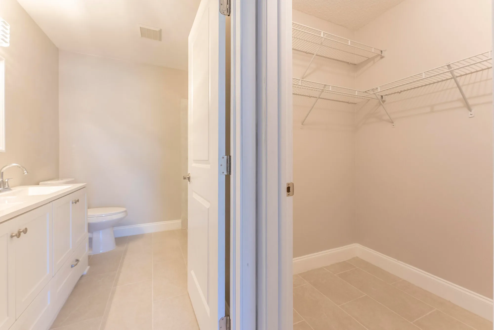 Property Slideshow image 14 of 35 | 2501 del aire blvd 20-b, Delray Beach, FL, 33445