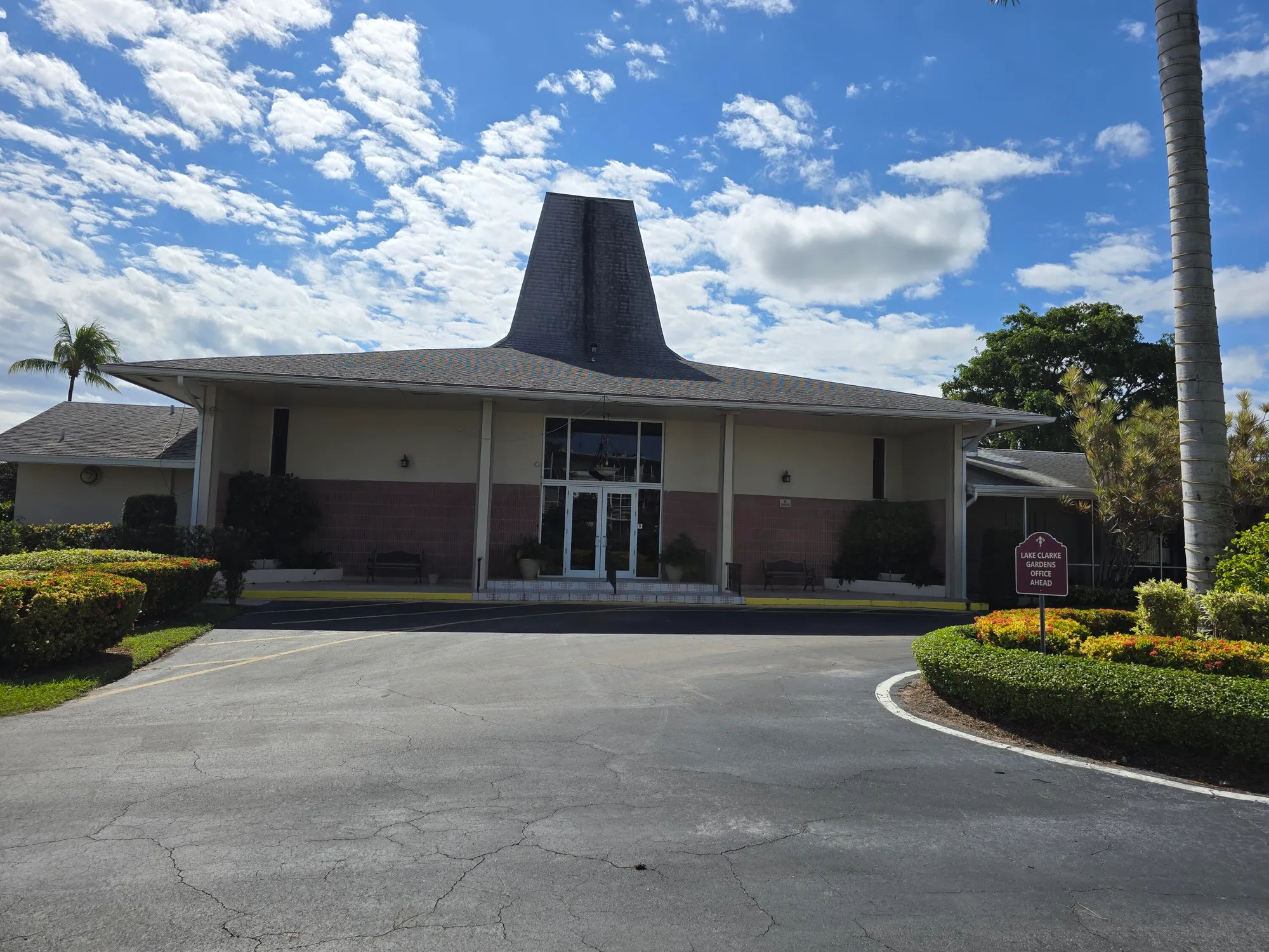 Property Slideshow image 23 of 34 | 2668 garden dr 202, Lake Worth, FL, 33461