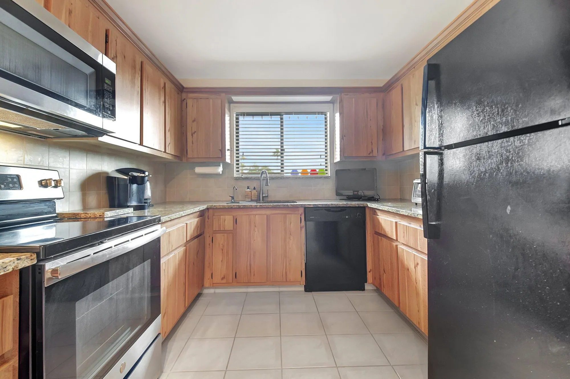 Property Slideshow image 5 of 21 | 7770 tahiti ln apt 306, Lake Worth, FL, 33467