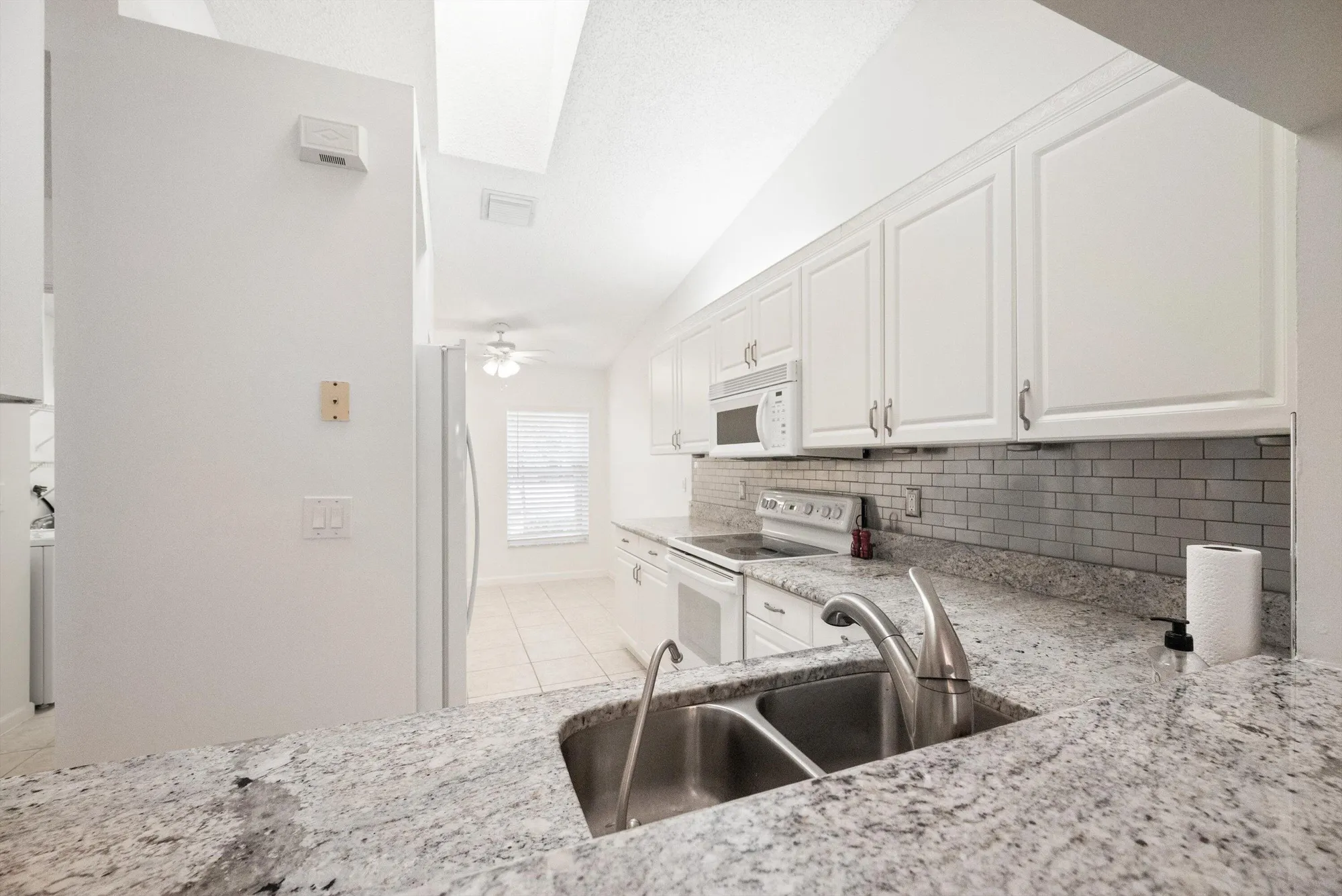 Property Slideshow image 9 of 27 | 11 sausalito dr, Boynton Beach, FL, 33436