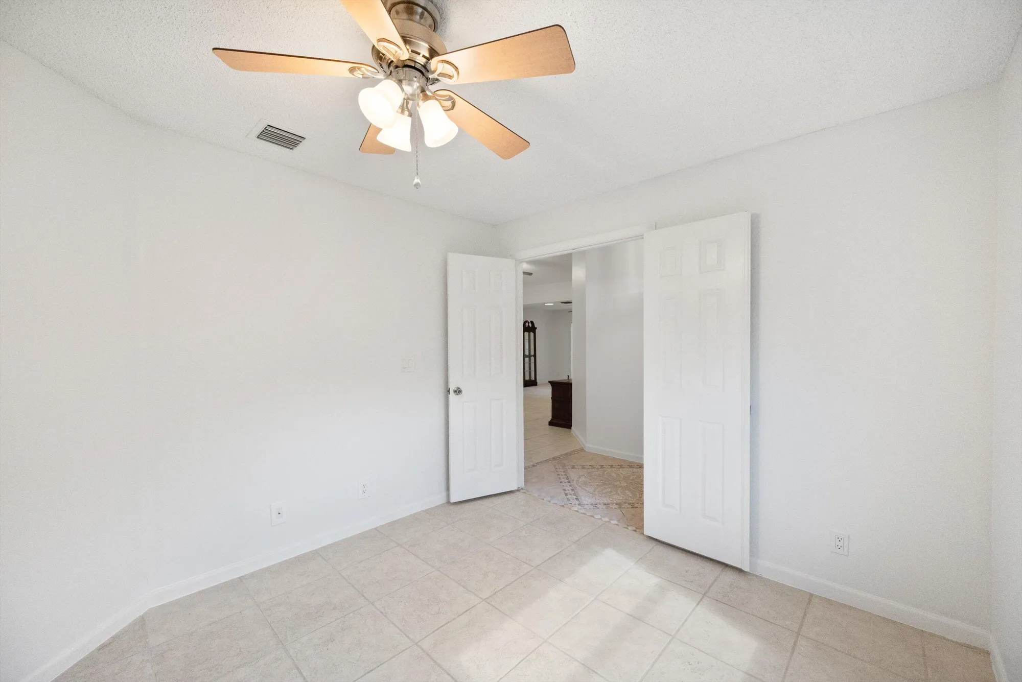 Property Slideshow image 13 of 27 | 11 sausalito dr, Boynton Beach, FL, 33436