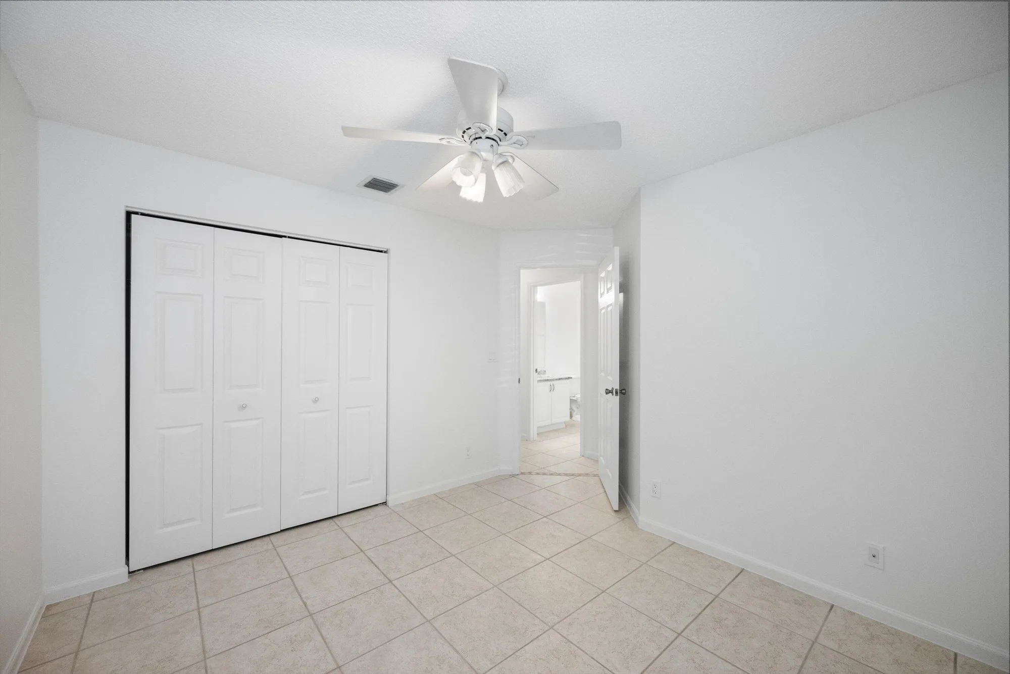 Property Slideshow image 21 of 27 | 11 sausalito dr, Boynton Beach, FL, 33436