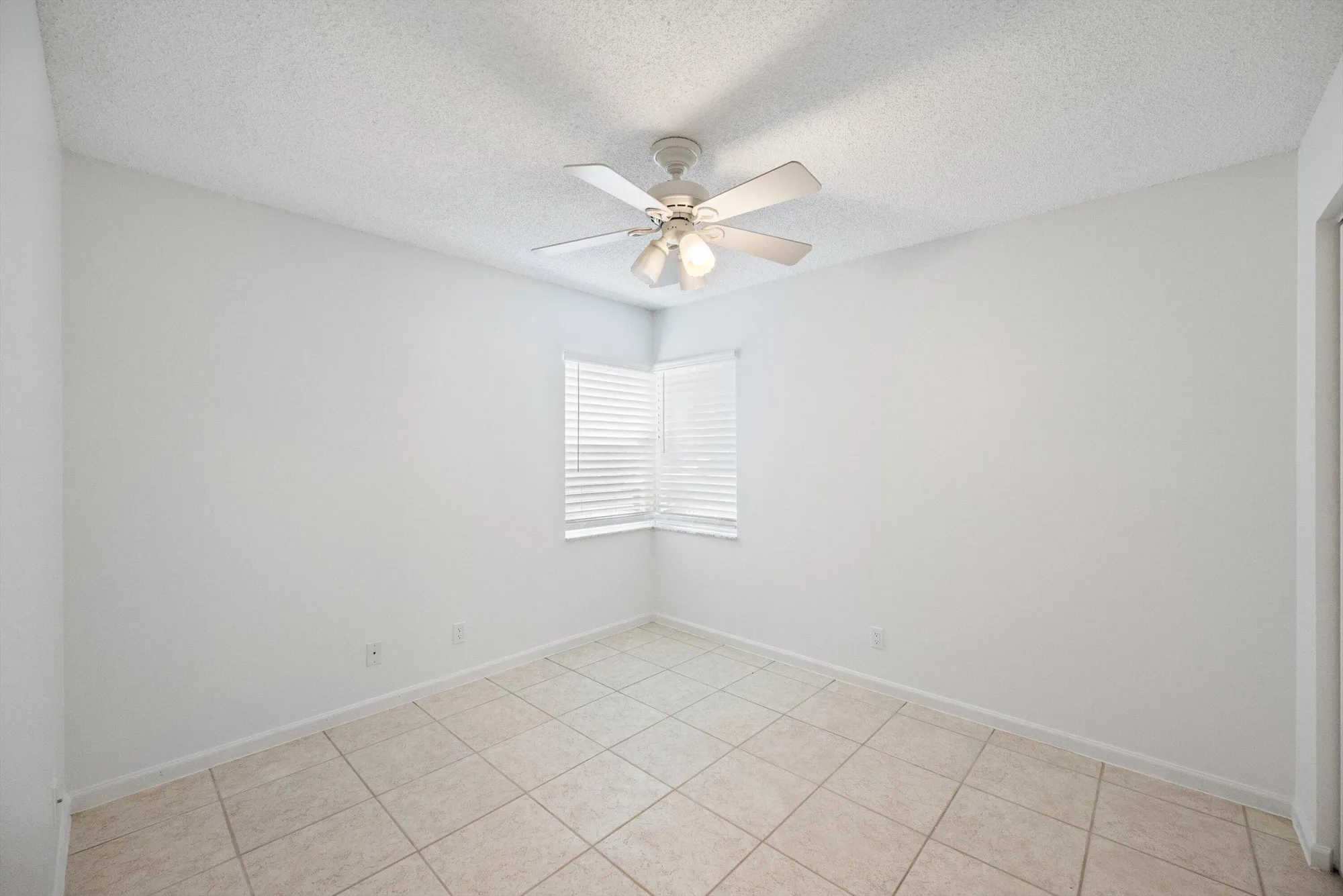 Property Slideshow image 22 of 27 | 11 sausalito dr, Boynton Beach, FL, 33436