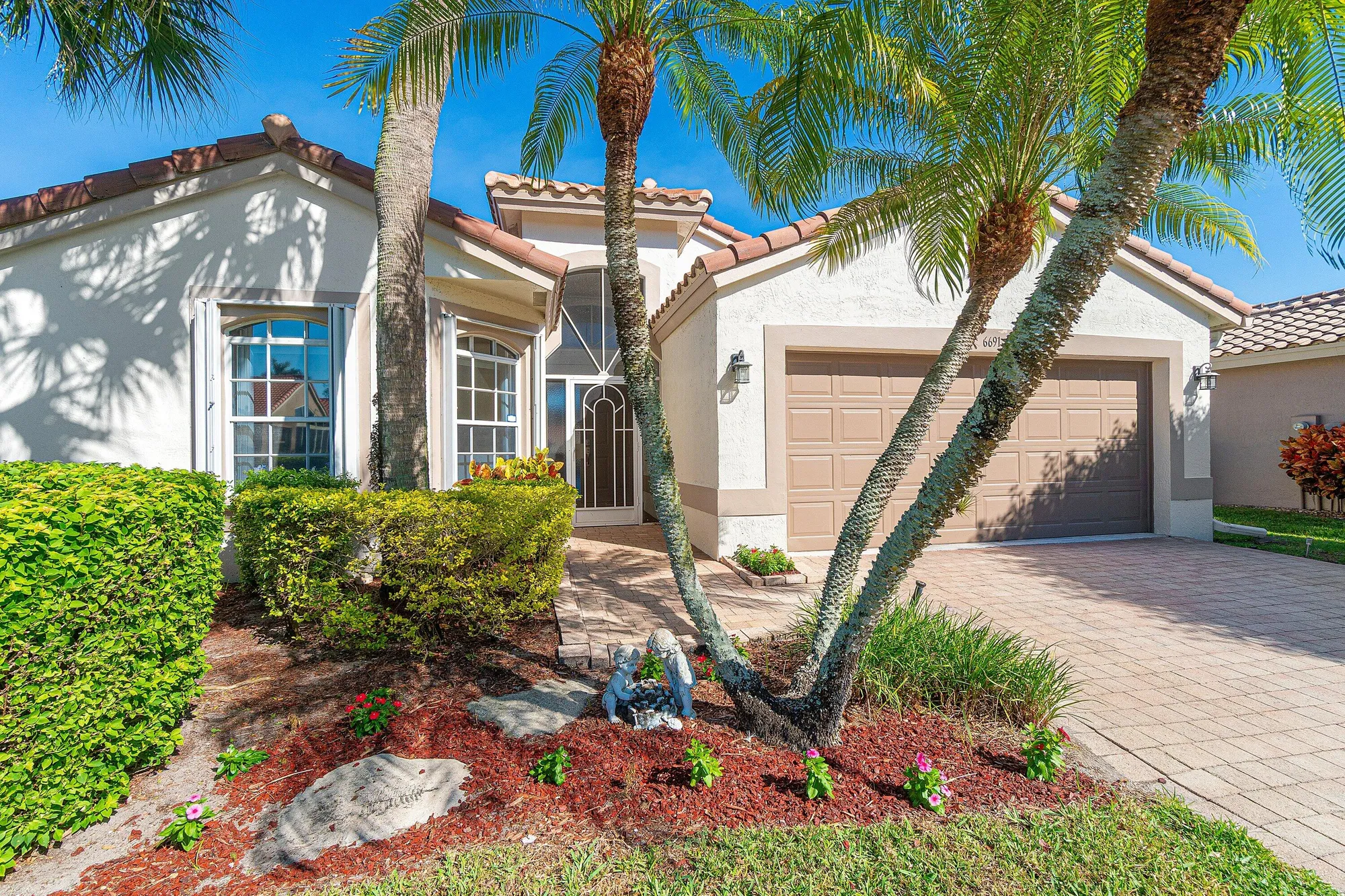 Property Slideshow image 48 of 95 | 6691 maybrook rd, Boynton Beach, FL, 33437