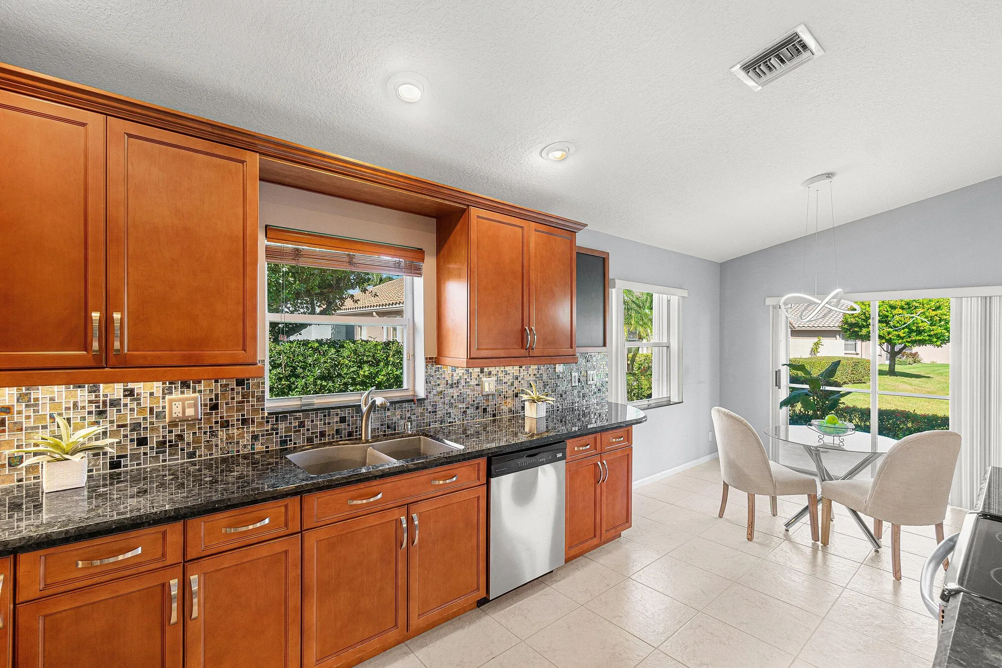Property Slideshow image 9 of 95 | 6691 maybrook rd, Boynton Beach, FL, 33437