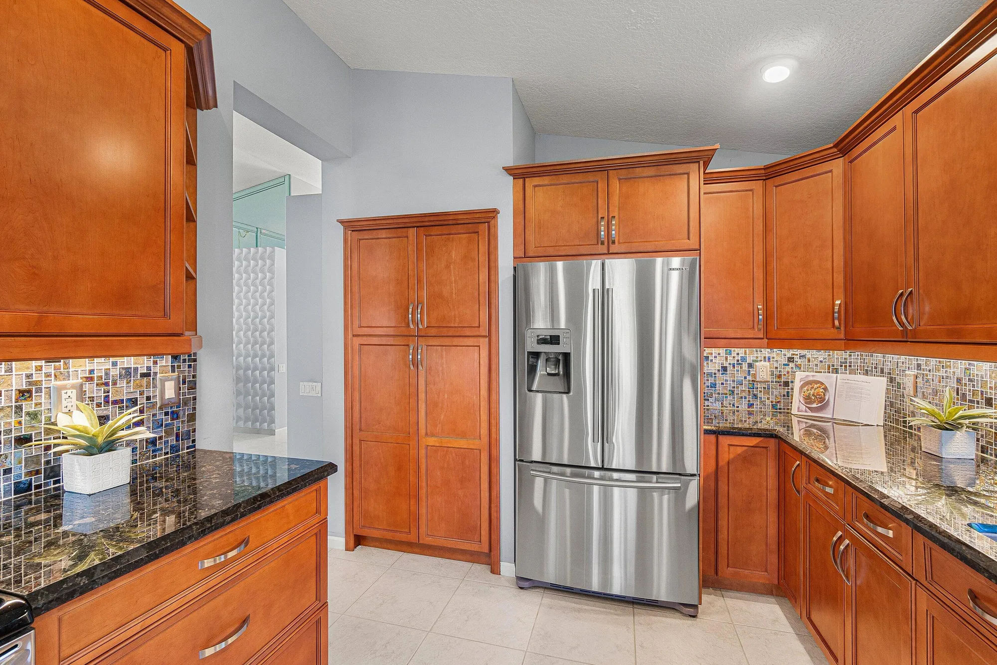 Property Slideshow image 10 of 95 | 6691 maybrook rd, Boynton Beach, FL, 33437