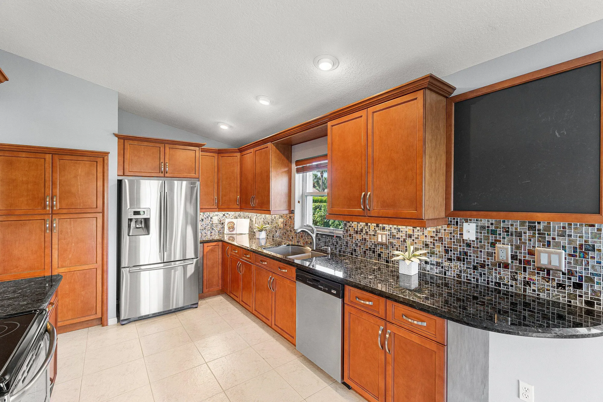 Property Slideshow image 14 of 95 | 6691 maybrook rd, Boynton Beach, FL, 33437