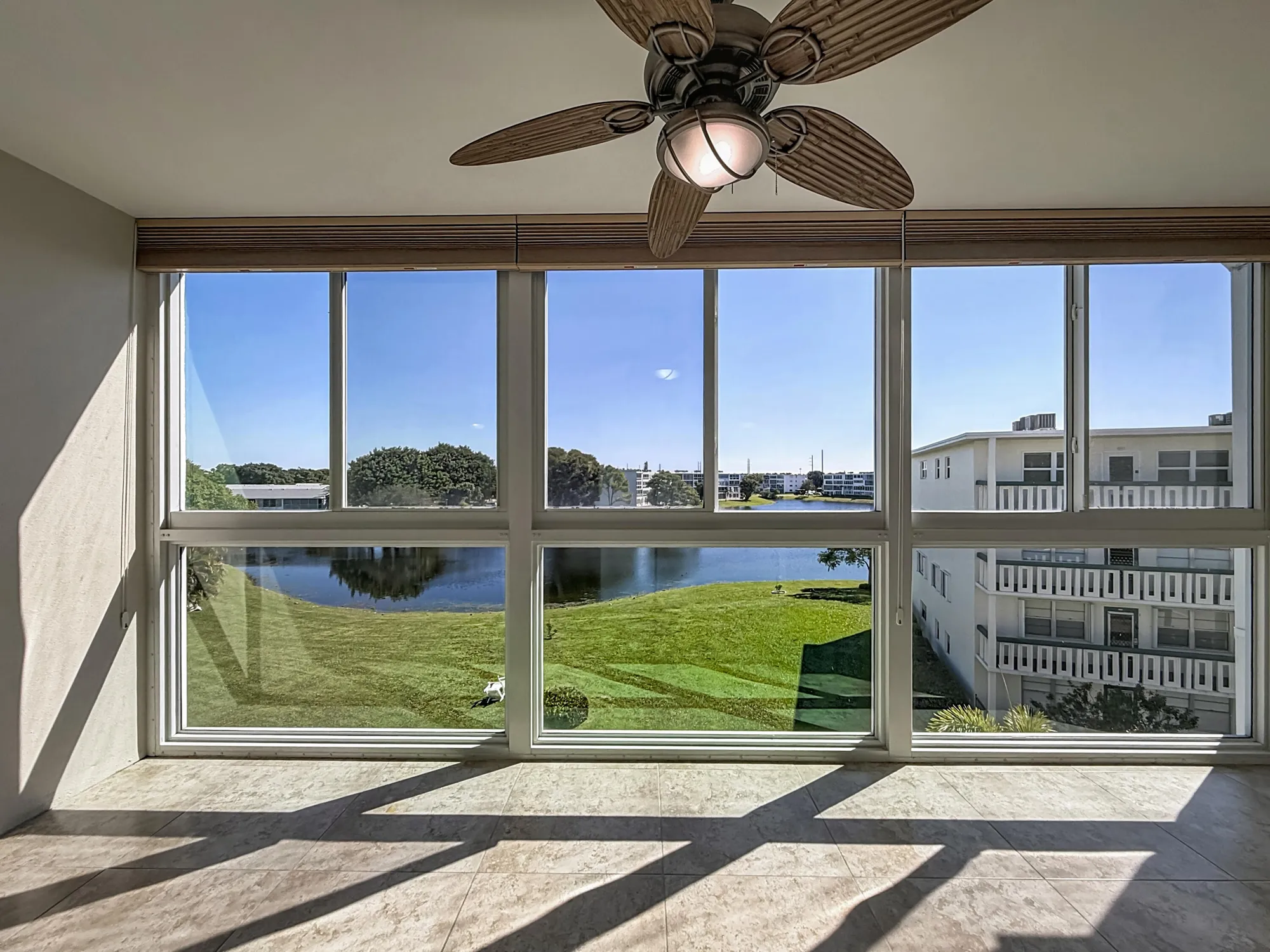 Property Slideshow image 19 of 57 | 4102 oakridge v, Deerfield Beach, FL, 33442