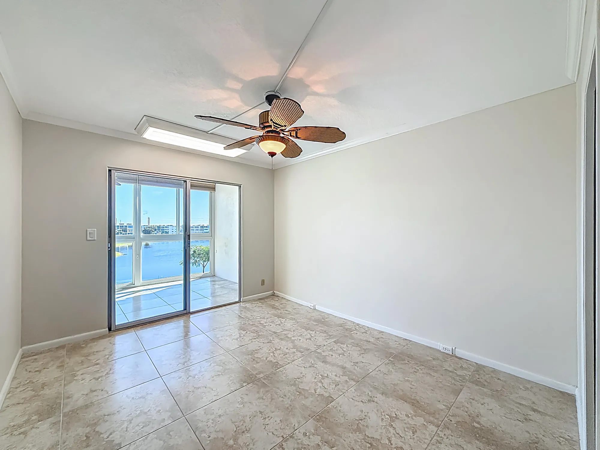Property Slideshow image 22 of 57 | 4102 oakridge v, Deerfield Beach, FL, 33442
