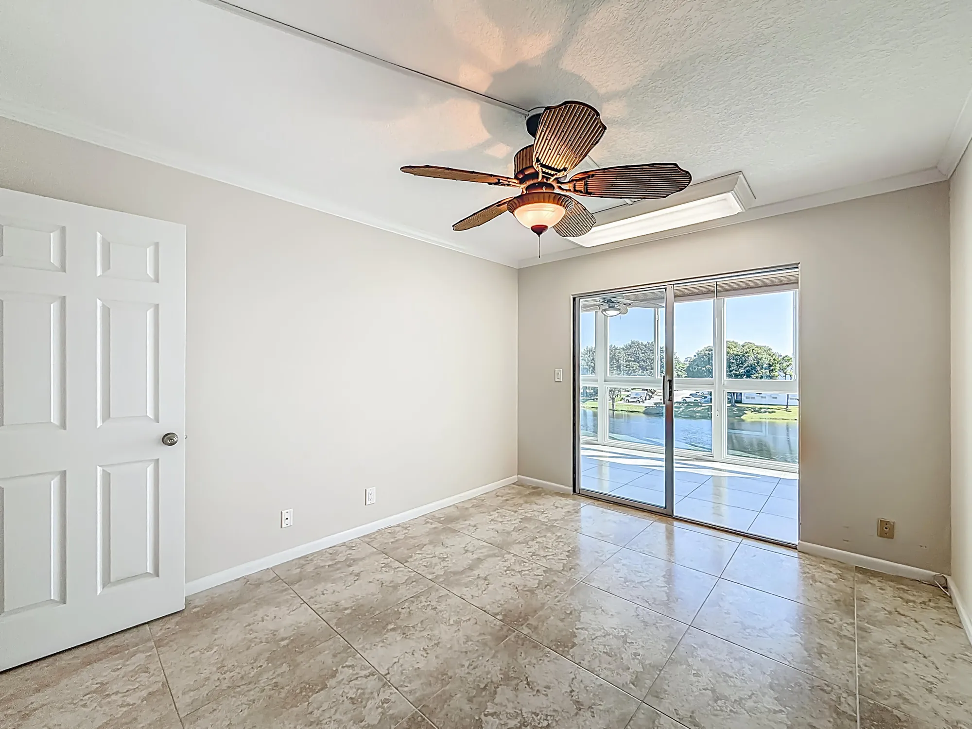 Property Slideshow image 24 of 57 | 4102 oakridge v, Deerfield Beach, FL, 33442