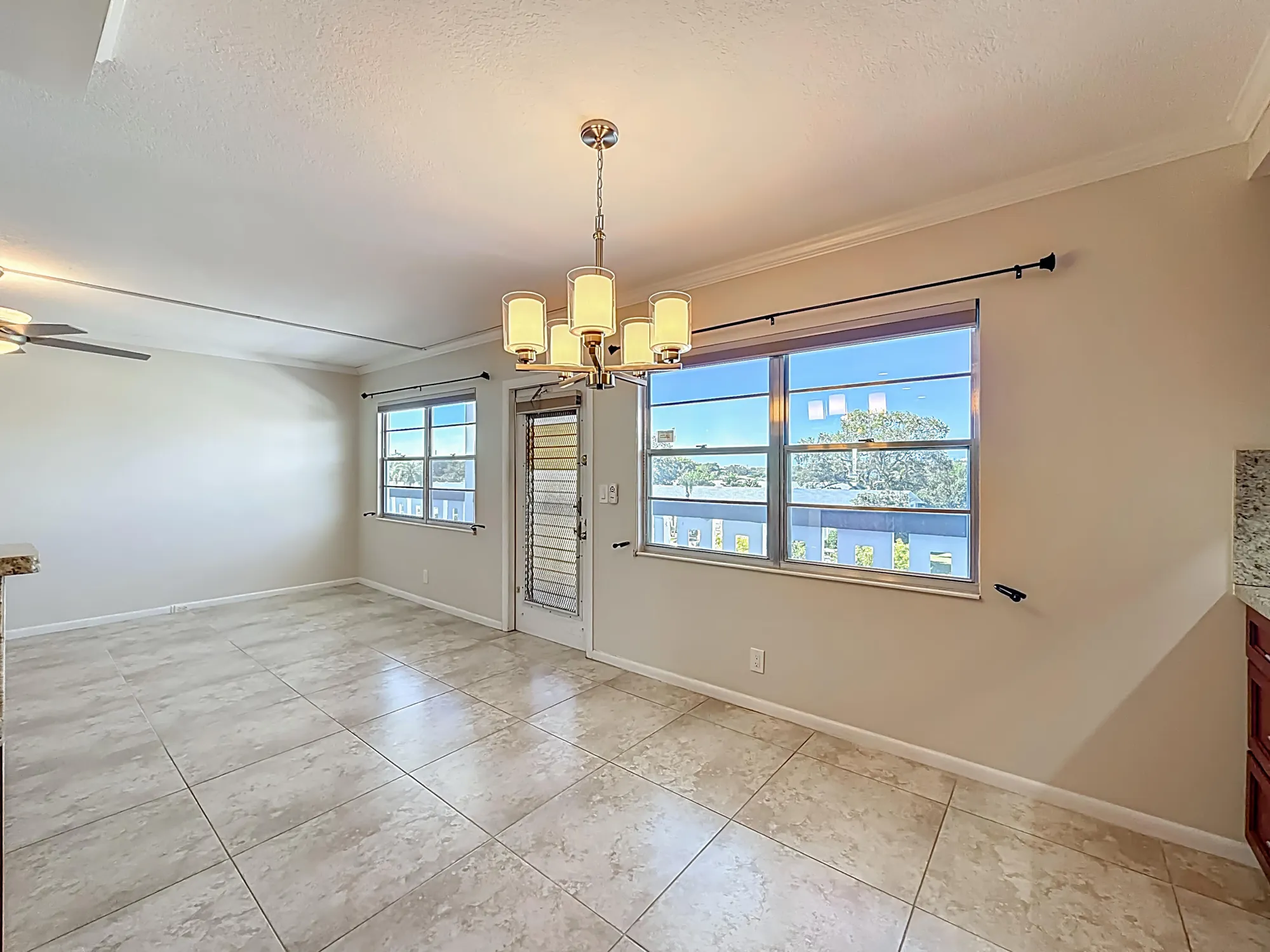 Property Slideshow image 15 of 57 | 4102 oakridge v, Deerfield Beach, FL, 33442