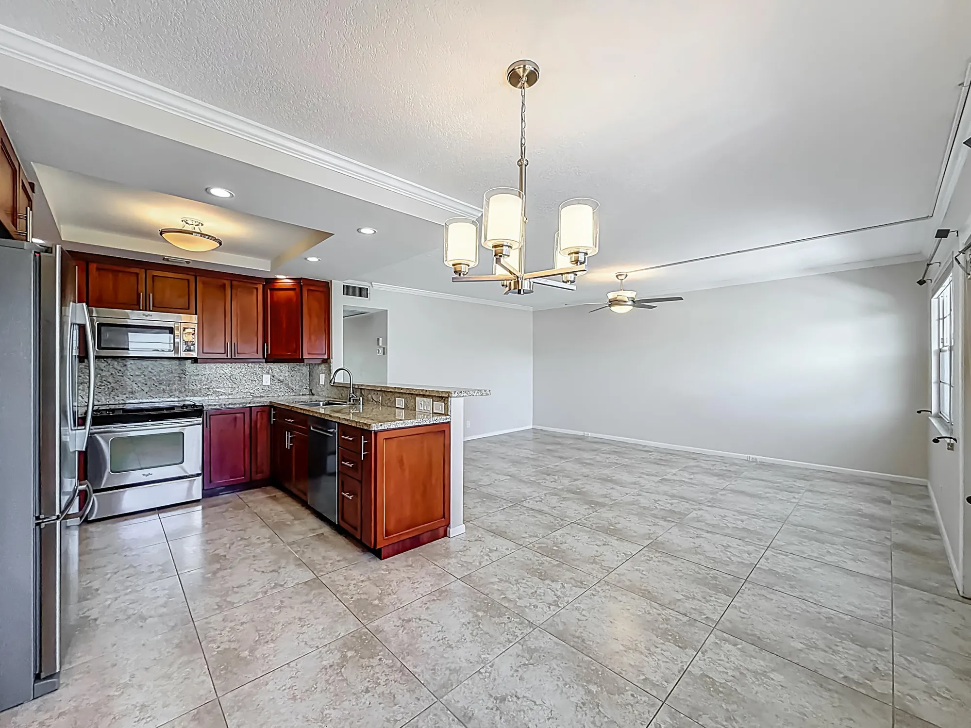 Property Slideshow image 16 of 57 | 4102 oakridge v, Deerfield Beach, FL, 33442