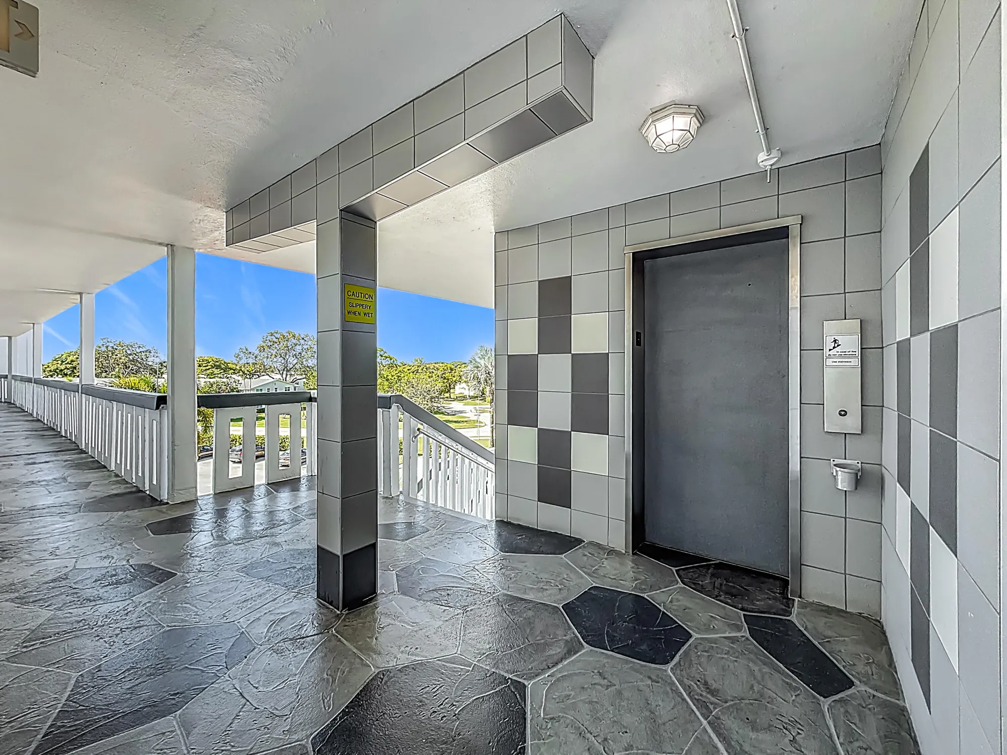 Property Slideshow image 45 of 57 | 4102 oakridge v, Deerfield Beach, FL, 33442