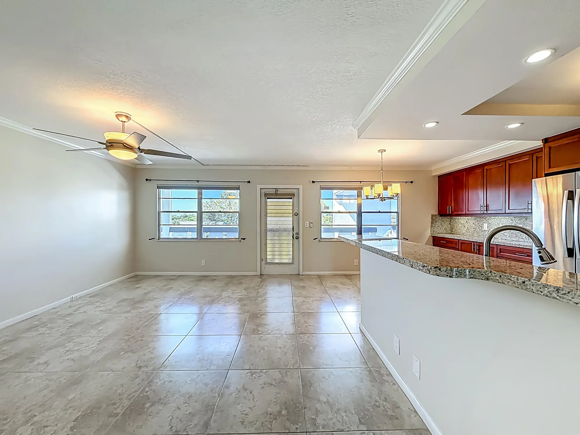 Property Slideshow image 4 of 57 | 4102 oakridge v, Deerfield Beach, FL, 33442