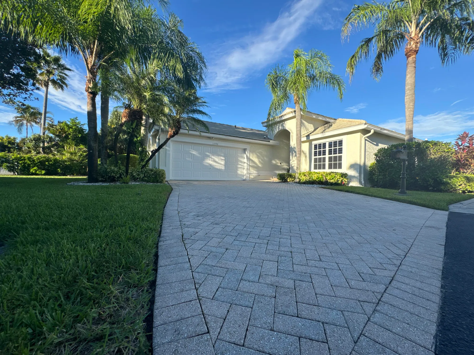 Property Slideshow image 26 of 28 | 11590 creekside dr, Boynton Beach, FL, 33437