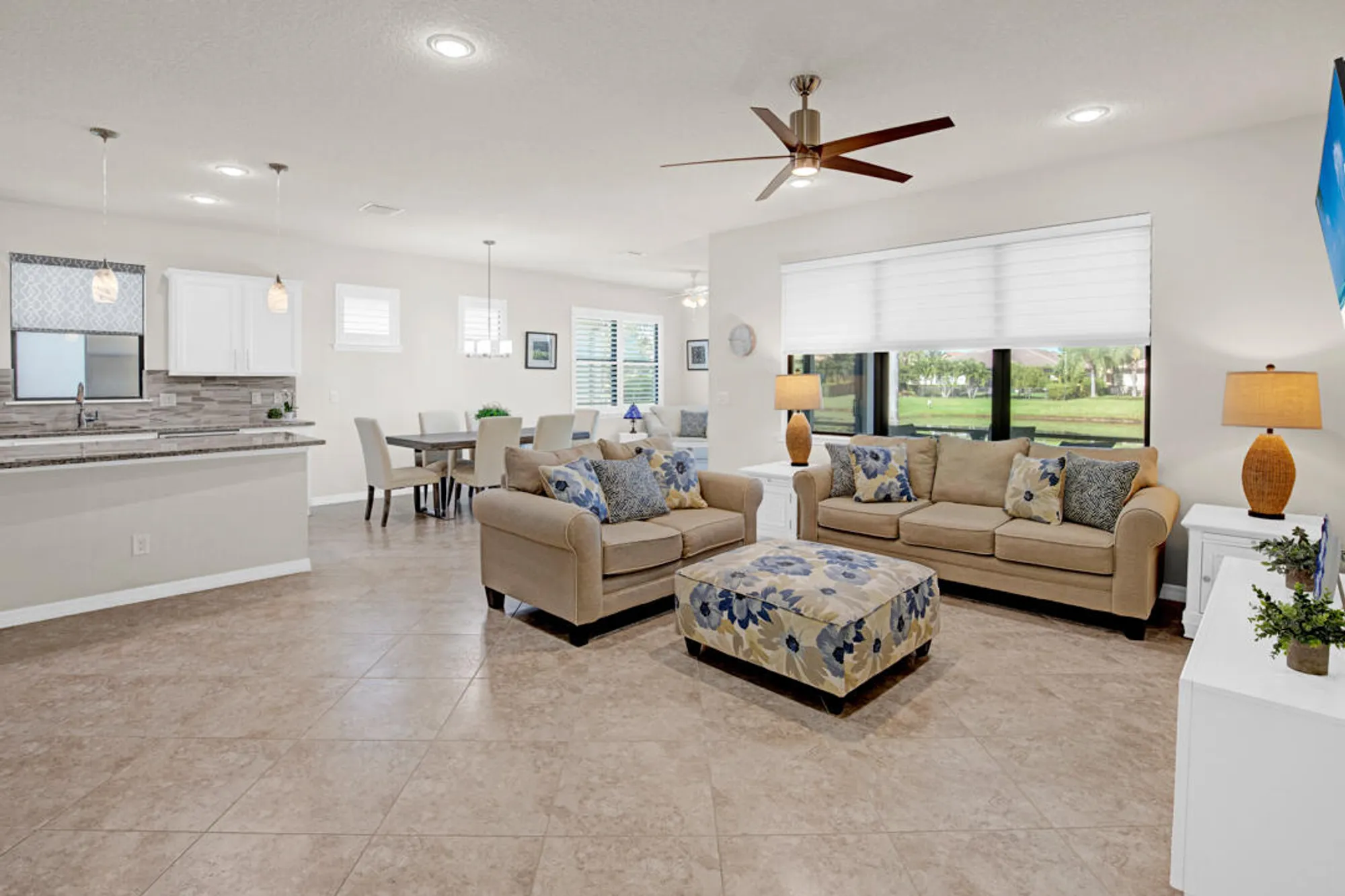 Property Slideshow image 6 of 47 | 649 se monteiro dr, Port Saint Lucie, FL, 34984