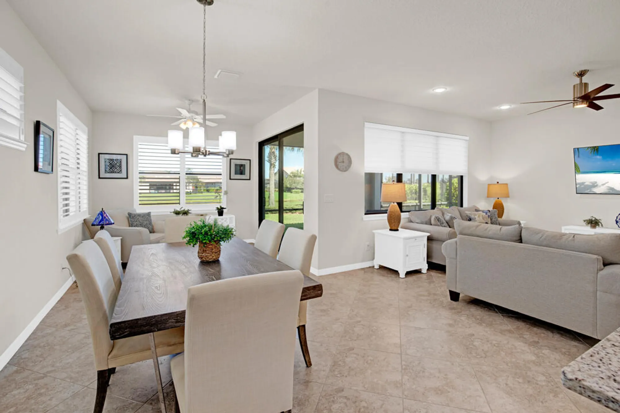 Property Slideshow image 10 of 47 | 649 se monteiro dr, Port Saint Lucie, FL, 34984