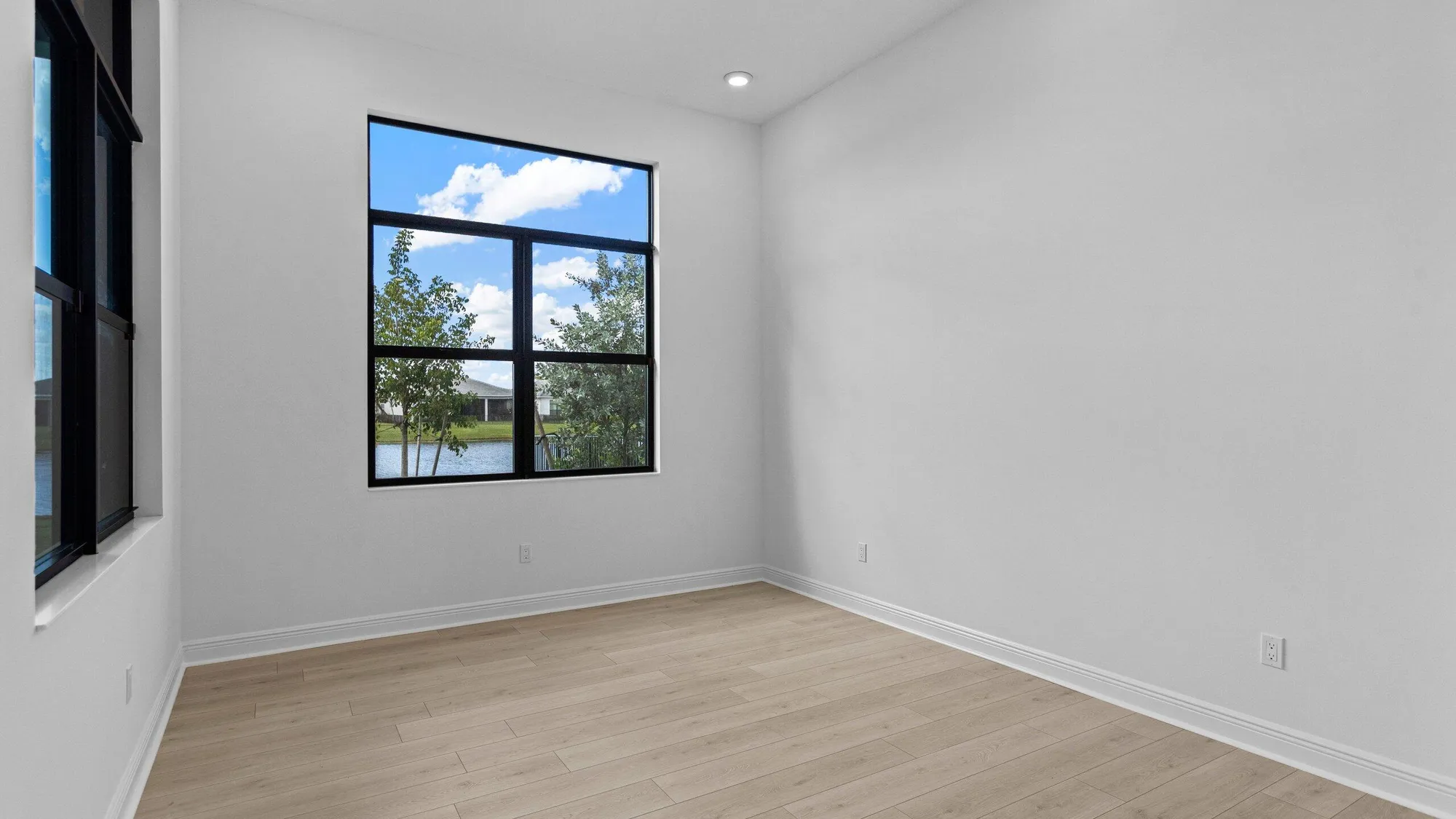 Property Slideshow image 9 of 50 | 5325 hutchinson way, Westlake, FL, 33470