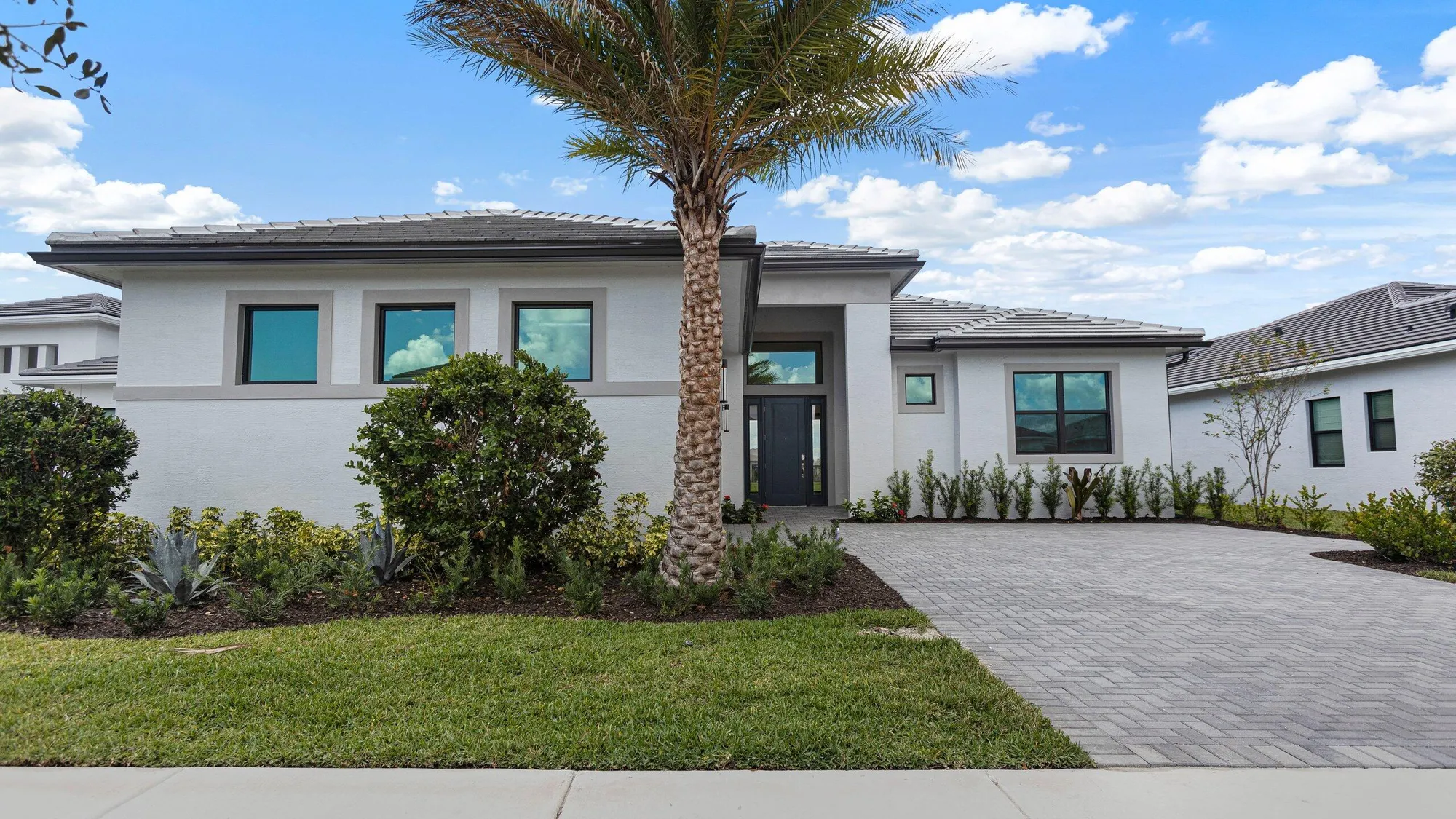 Property Slideshow image 33 of 50 | 5325 hutchinson way, Westlake, FL, 33470