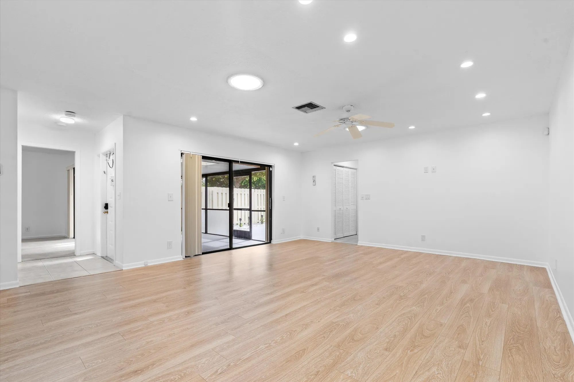 Property Slideshow image 5 of 33 | 922 nw 30th ave d, Delray Beach, FL, 33445