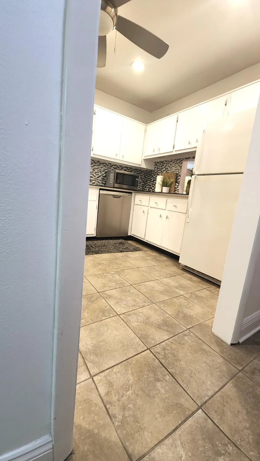 Property Slideshow image 8 of 32 | 4880 nw 22nd st ph, Lauderhill, FL, 33313