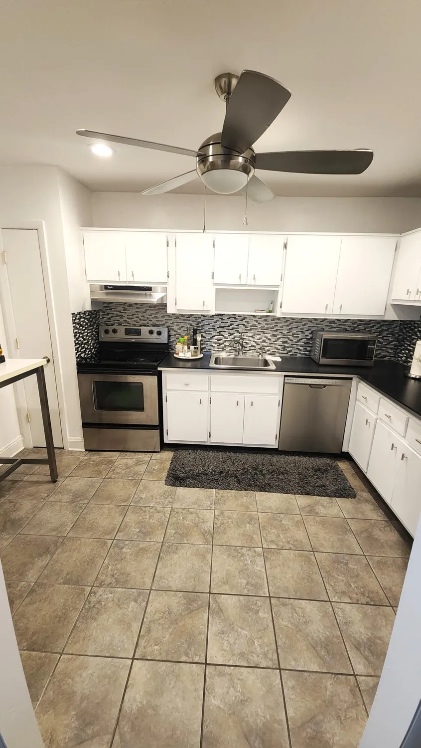 Property Slideshow image 25 of 32 | 4880 nw 22nd st ph, Lauderhill, FL, 33313