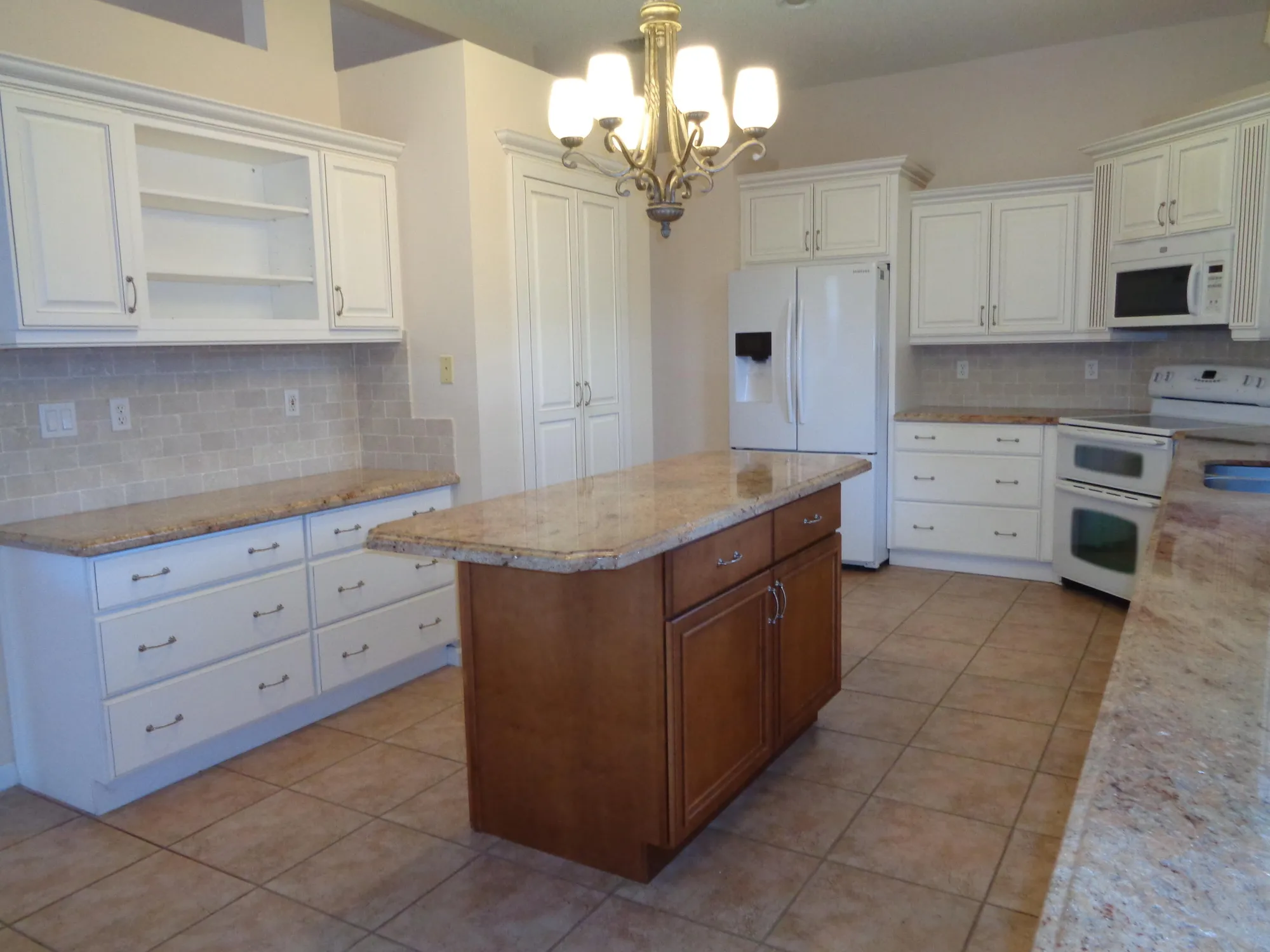 Property Slideshow image 8 of 30 | 6690 jog palm dr a, Boynton Beach, FL, 33437