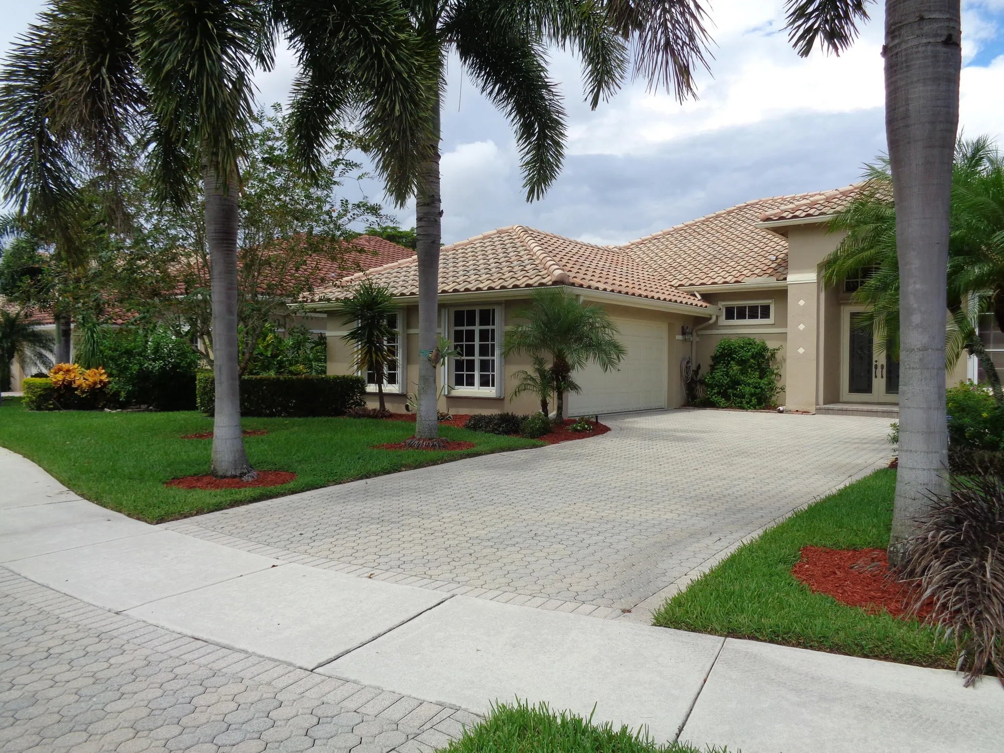 Property Slideshow image 2 of 30 | 6690 jog palm dr a, Boynton Beach, FL, 33437