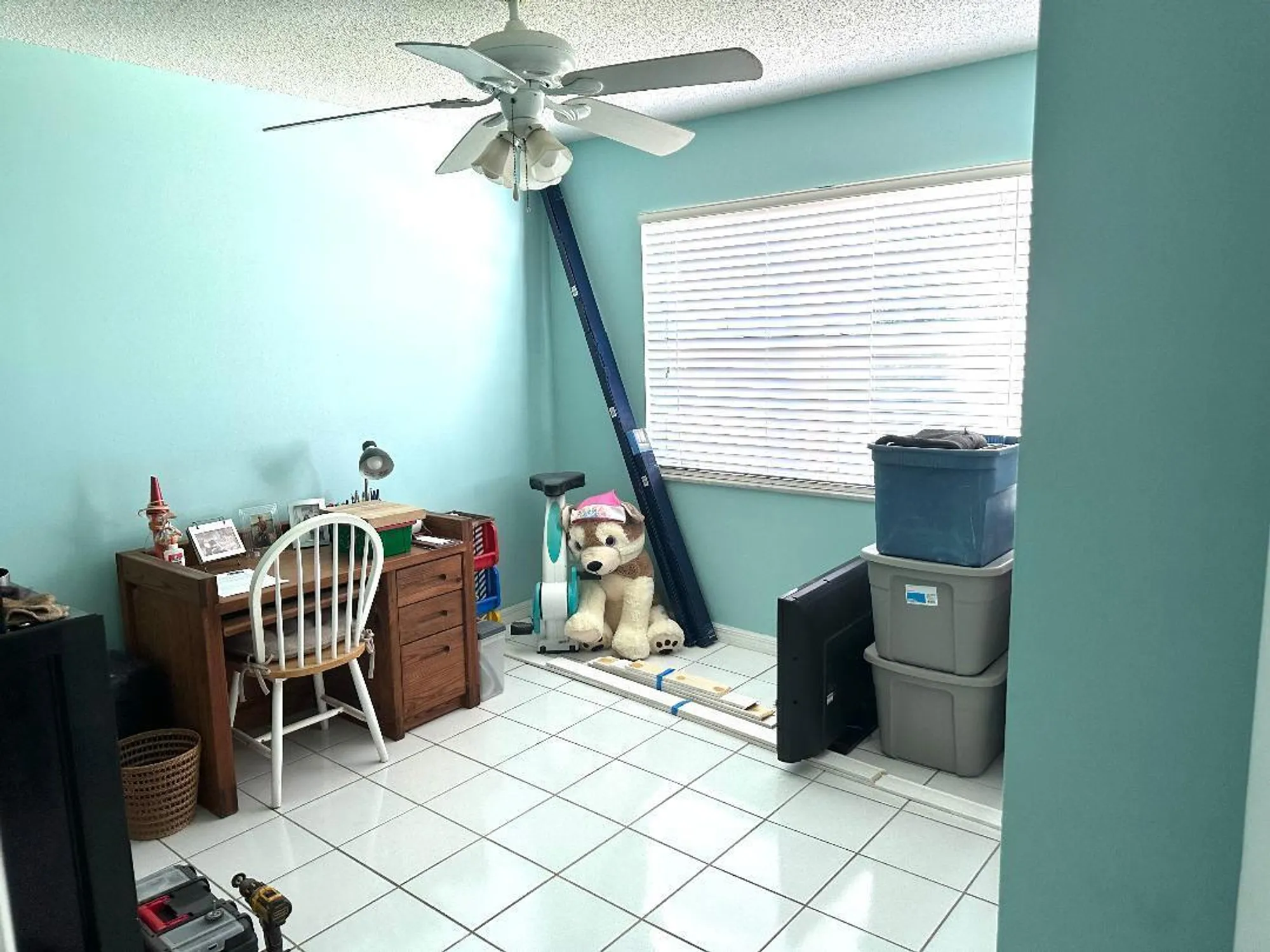 Property Slideshow image 7 of 14 | 215 lake carol dr, West Palm Beach, FL, 33411