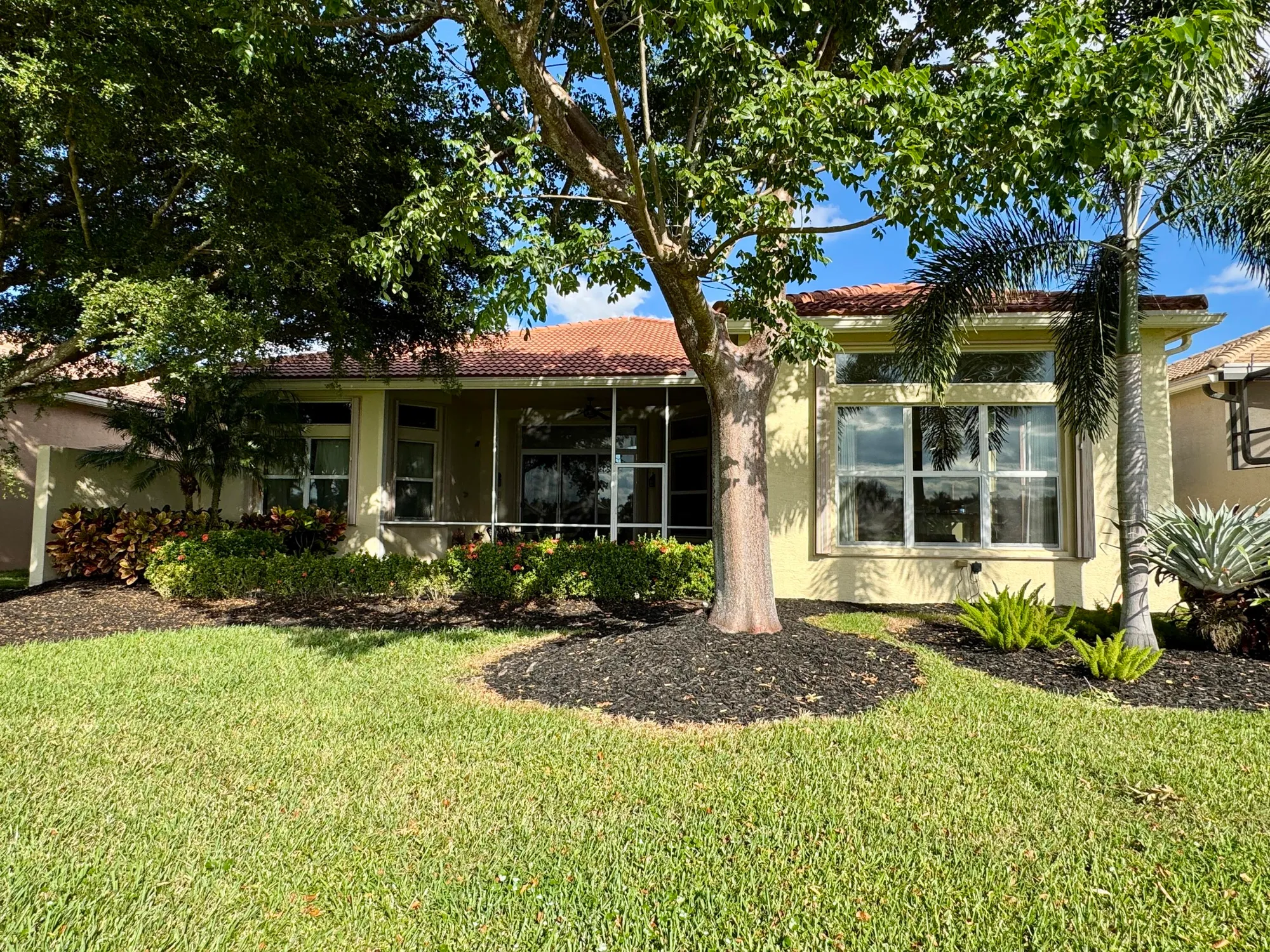 Property Slideshow image 30 of 37 | 10605 montrose bay ave, Boynton Beach, FL, 33473