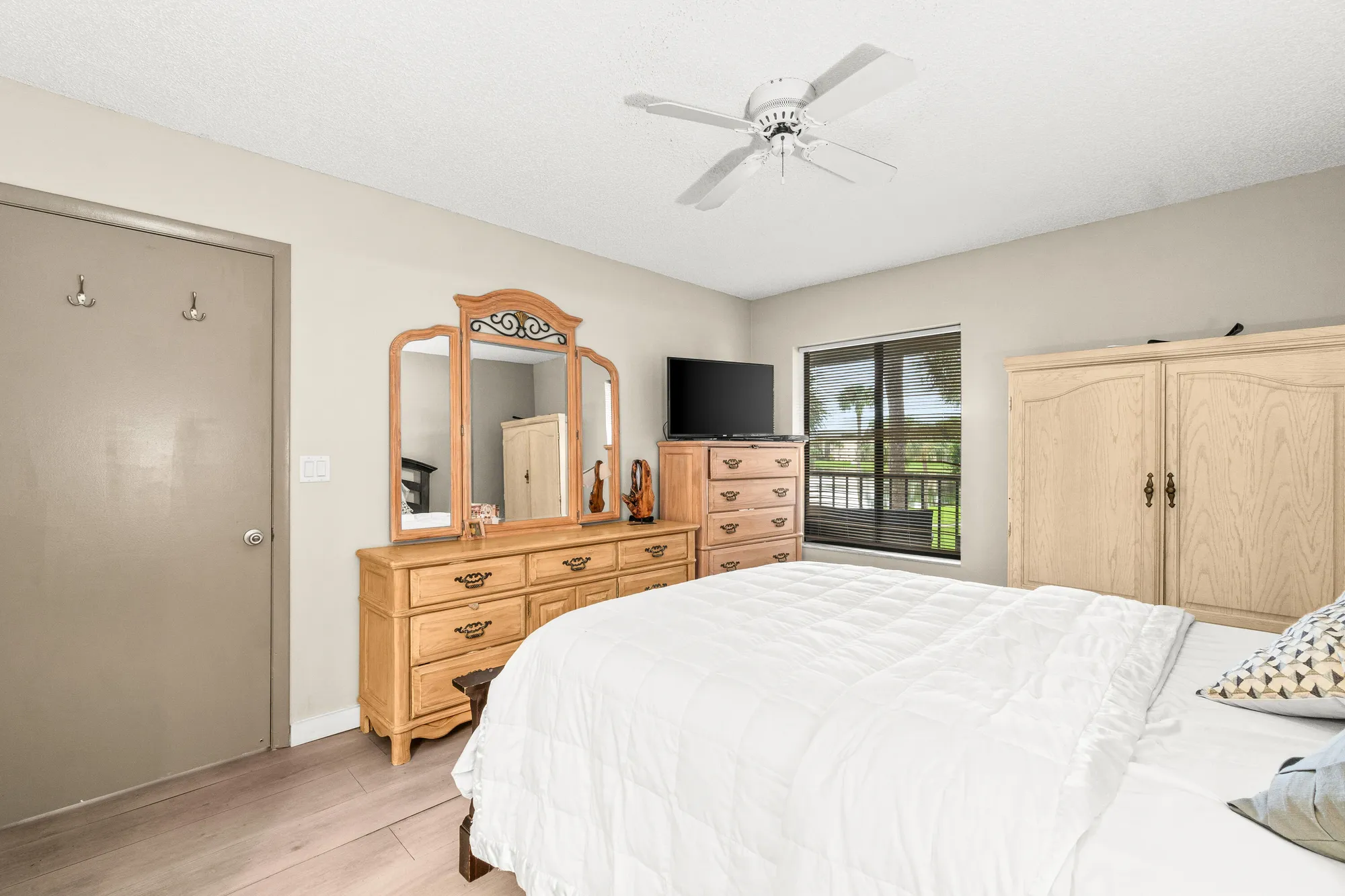 Property Slideshow image 23 of 30 | 5370 las verdes cir apt 209, Delray Beach, FL, 33484