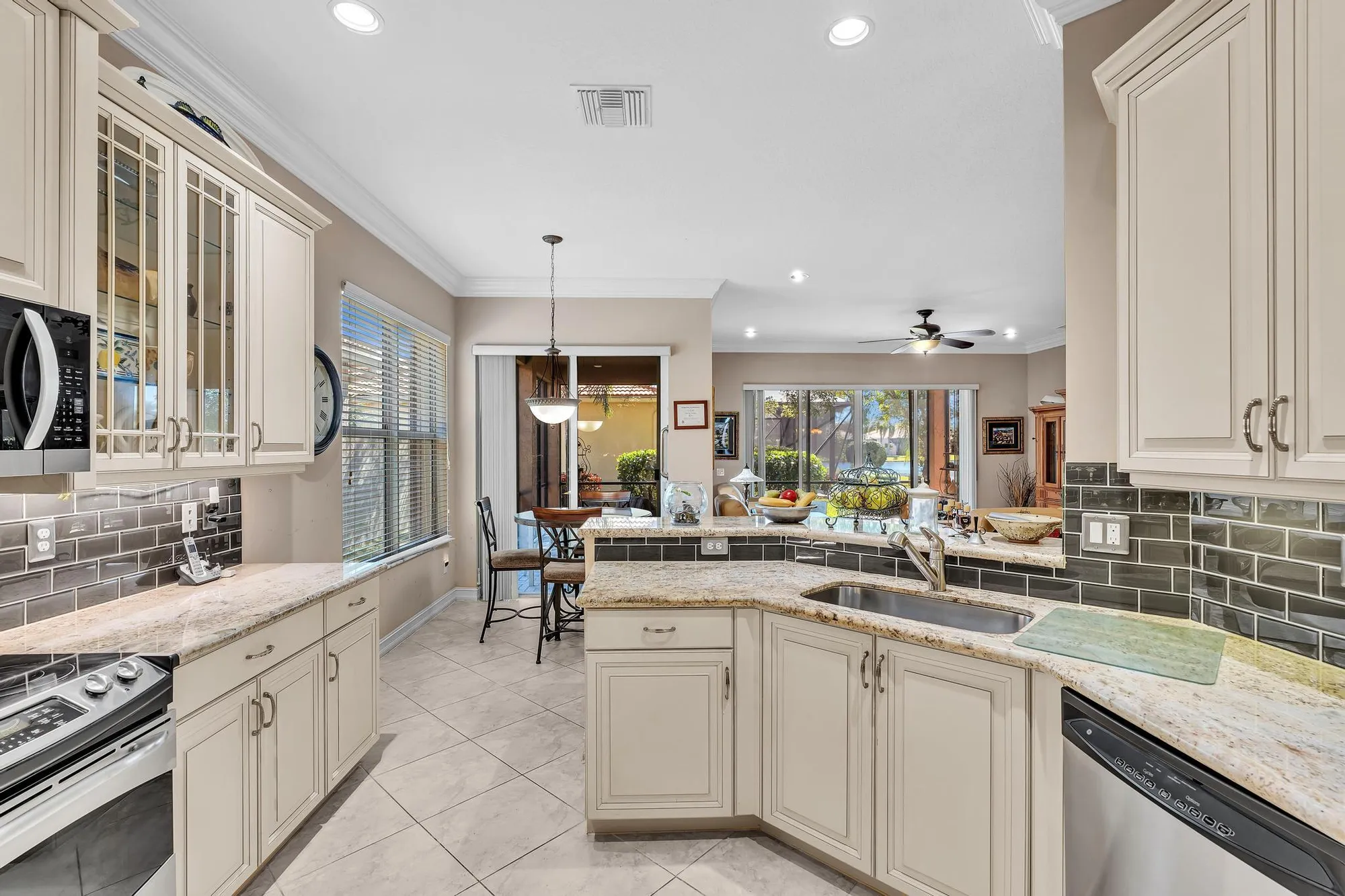 Property Slideshow image 25 of 71 | 9062 meridian view isle, Boynton Beach, FL, 33473