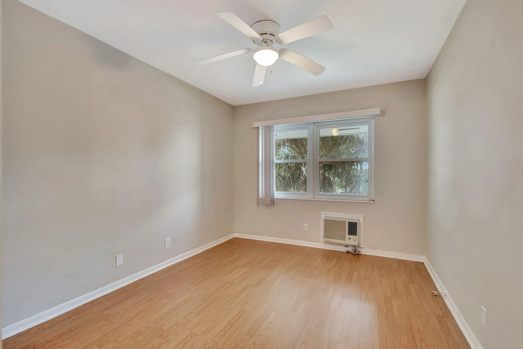Property Slideshow image 11 of 34 | 162 coventry g, West Palm Beach, FL, 33417