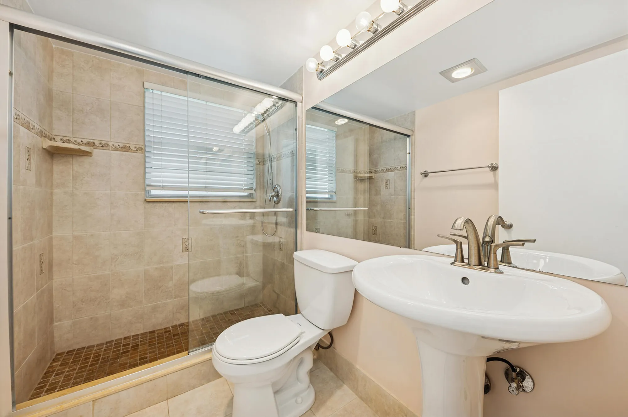 Property Slideshow image 8 of 11 | 84 mansfield b, Boca Raton, FL, 33434