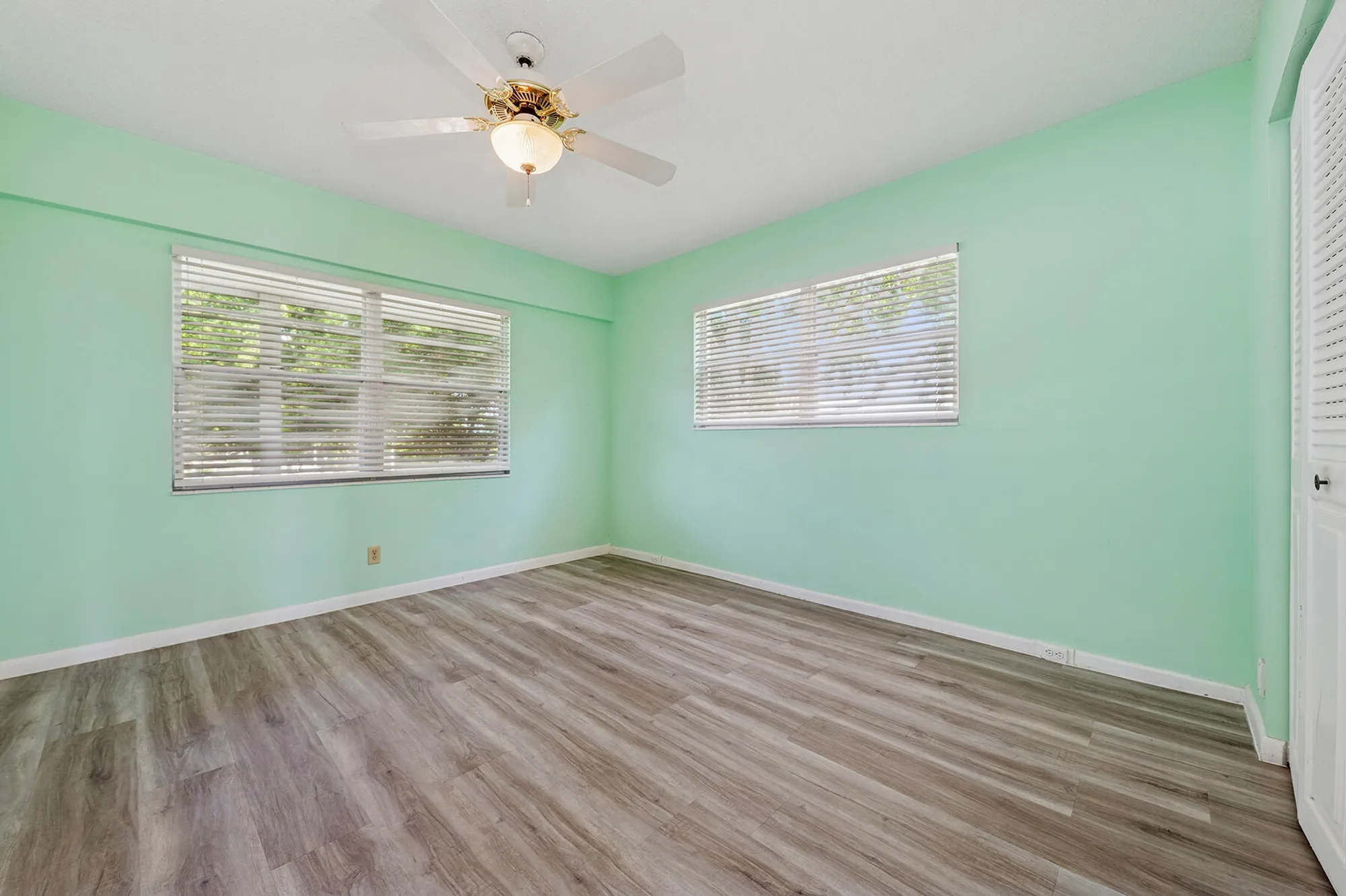 Property Slideshow image 9 of 11 | 84 mansfield b, Boca Raton, FL, 33434