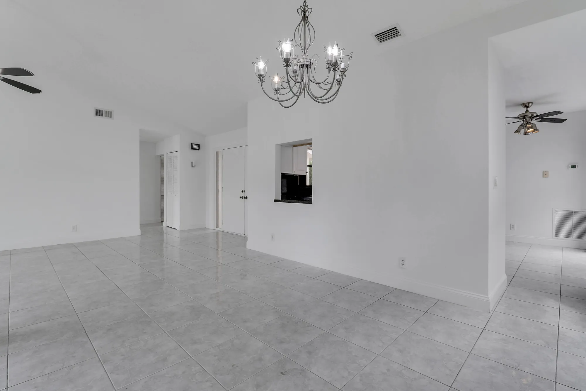 Property Slideshow image 12 of 56 | 5695 lakeview mews dr, Boynton Beach, FL, 33437