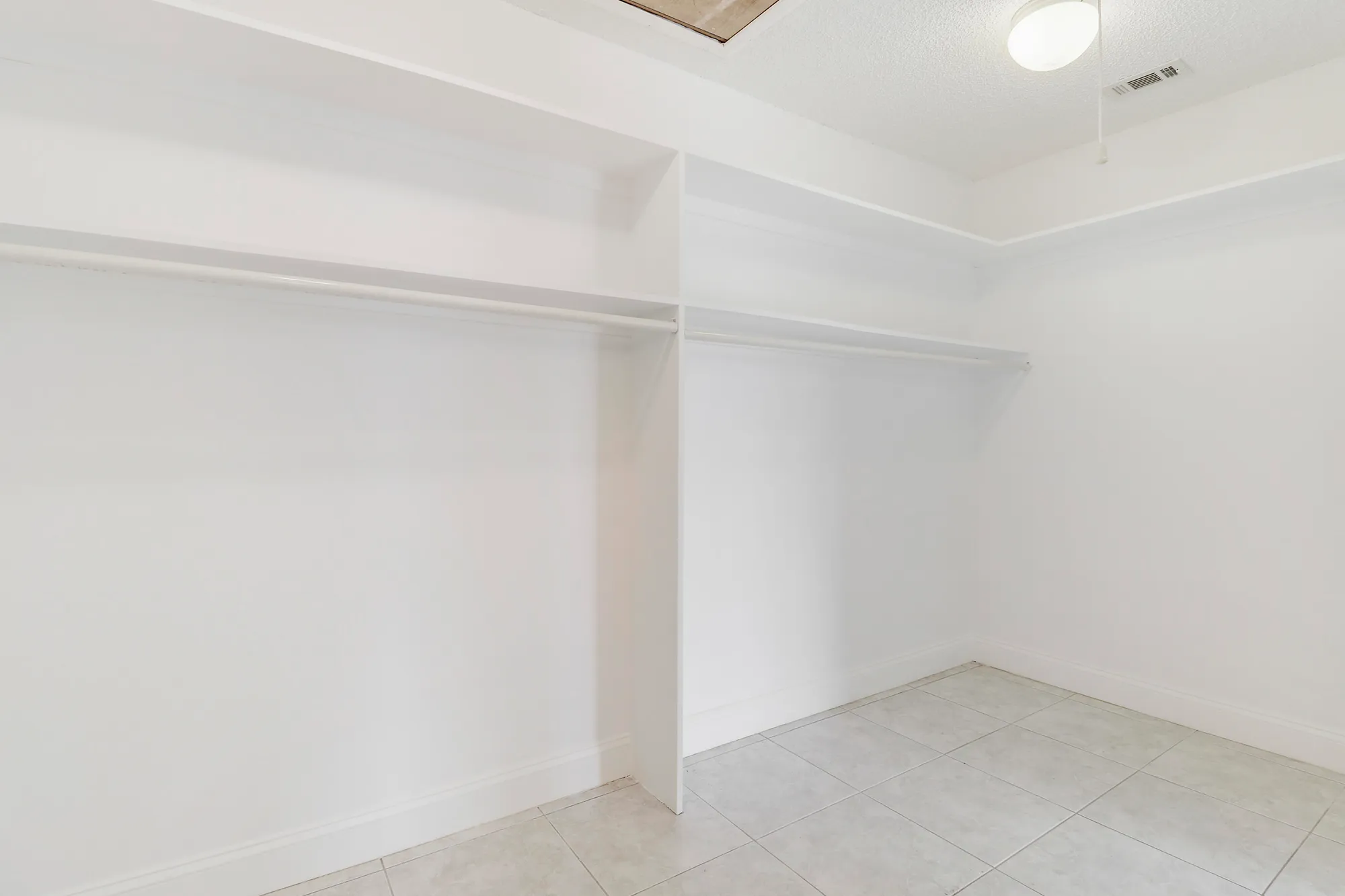 Property Slideshow image 23 of 56 | 5695 lakeview mews dr, Boynton Beach, FL, 33437